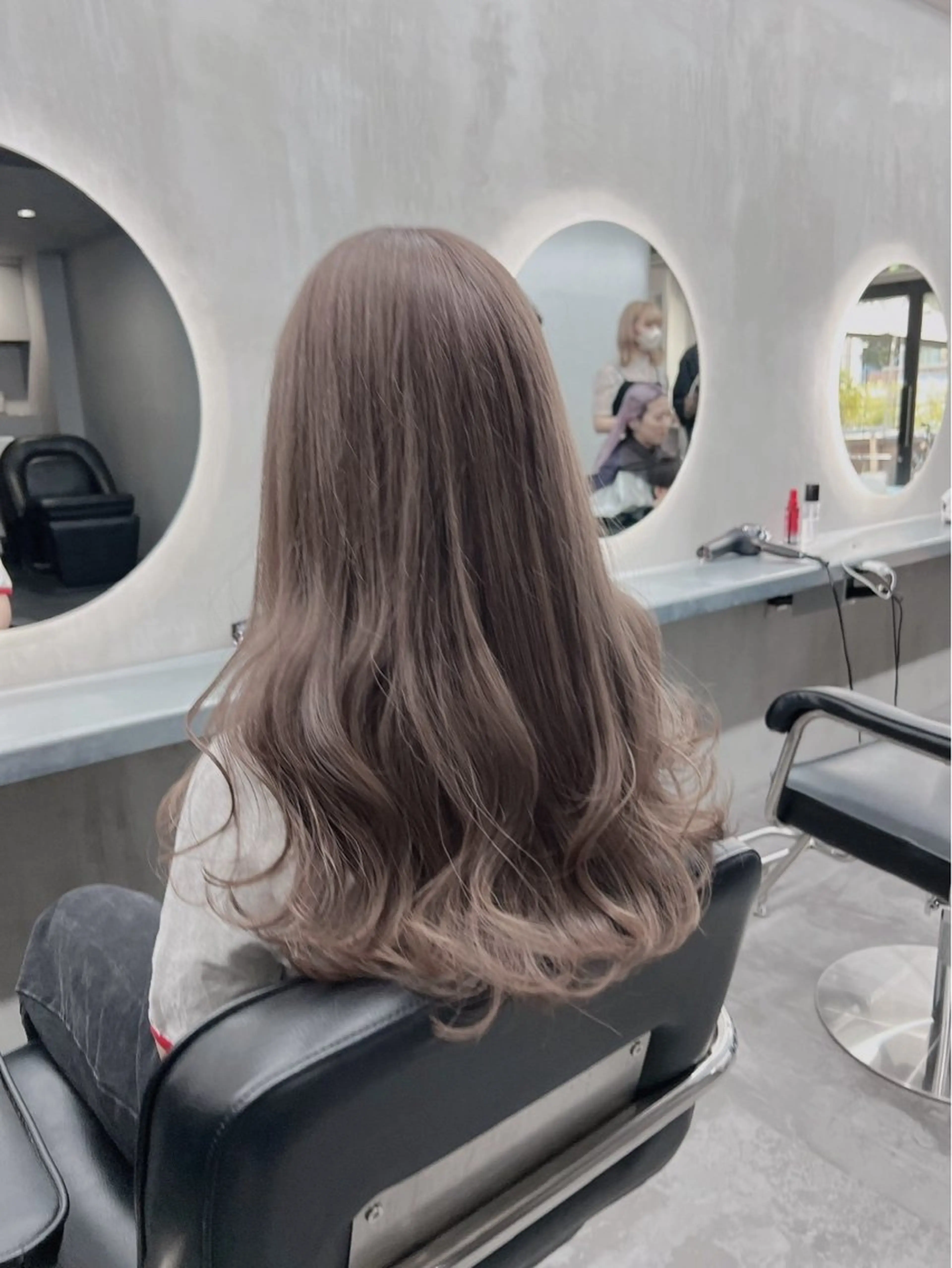 ミディアム ヘアカラー トリートメント ベージュ/グレージュ 🧸あやか/表参道のヘアスタイル