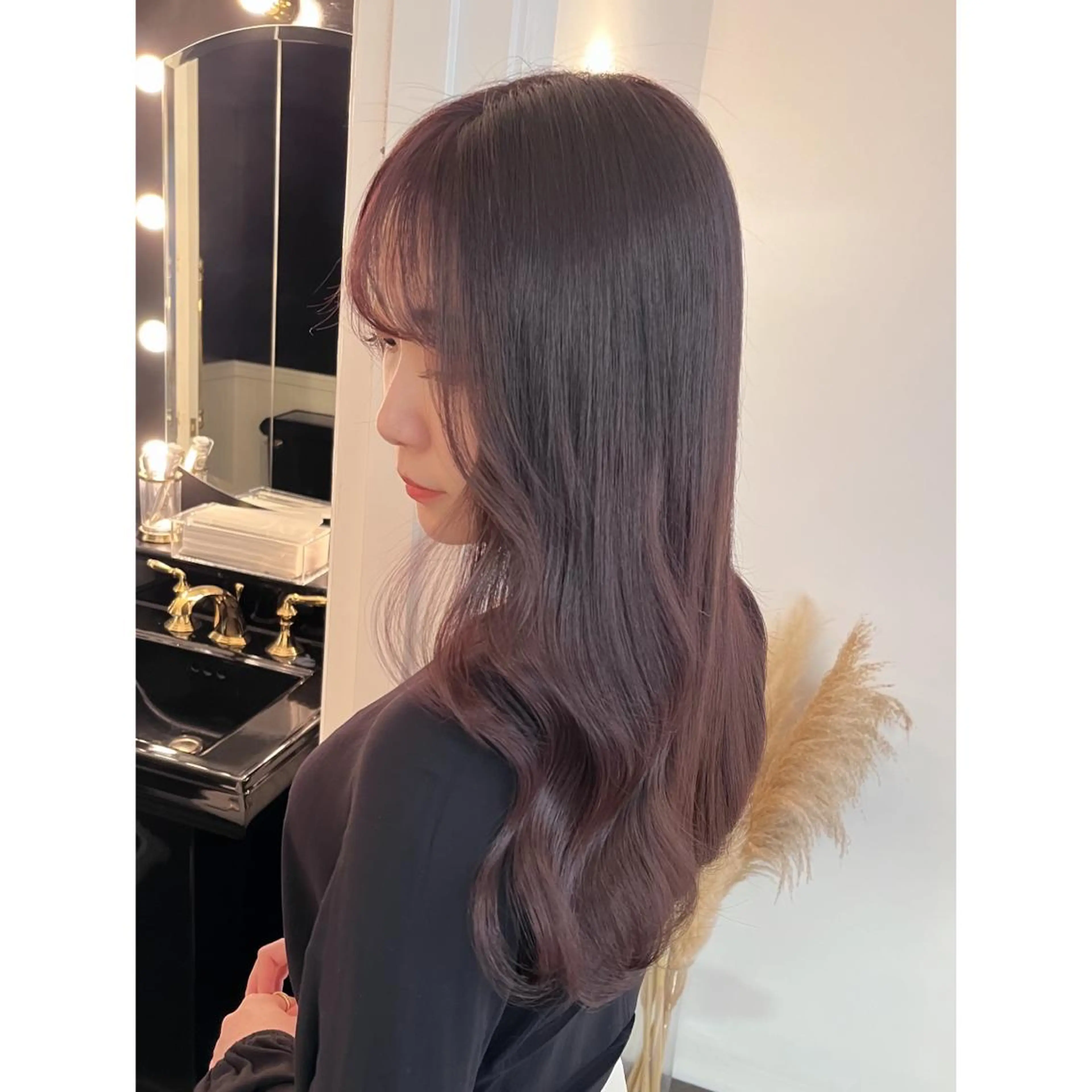 ロング カラー ブリーチ ヘアカラー LOTTA CUCCI所属・miyu /トレンド カラー×艶髪のヘアスタイル