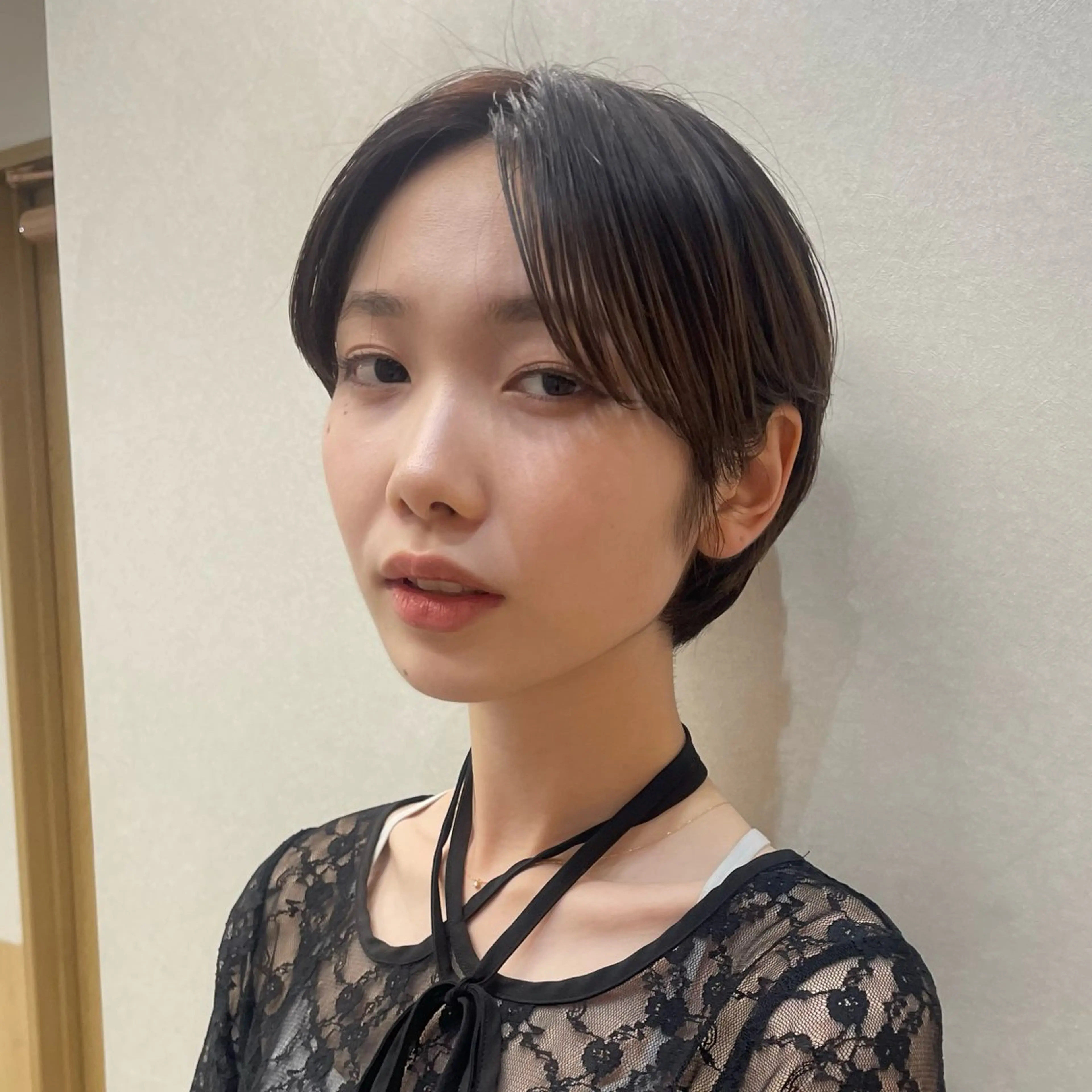 ショート ナリタ ミユウのヘアスタイル