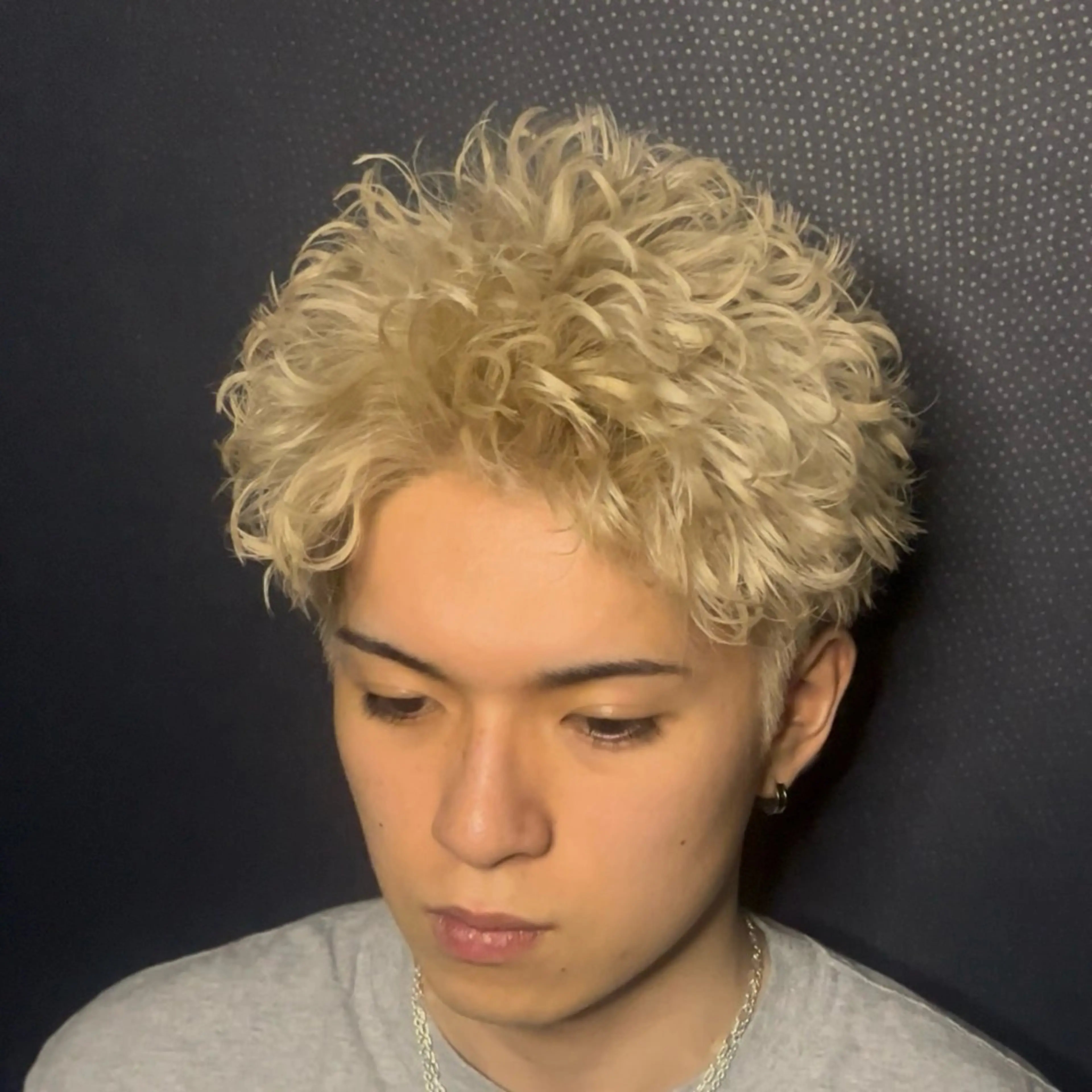ショート カラー ヘアアレンジ メンズ ブロンド ホワイトブロンド カット ヘアカラー 札幌メンズ特化/ RIKUのヘアスタイル