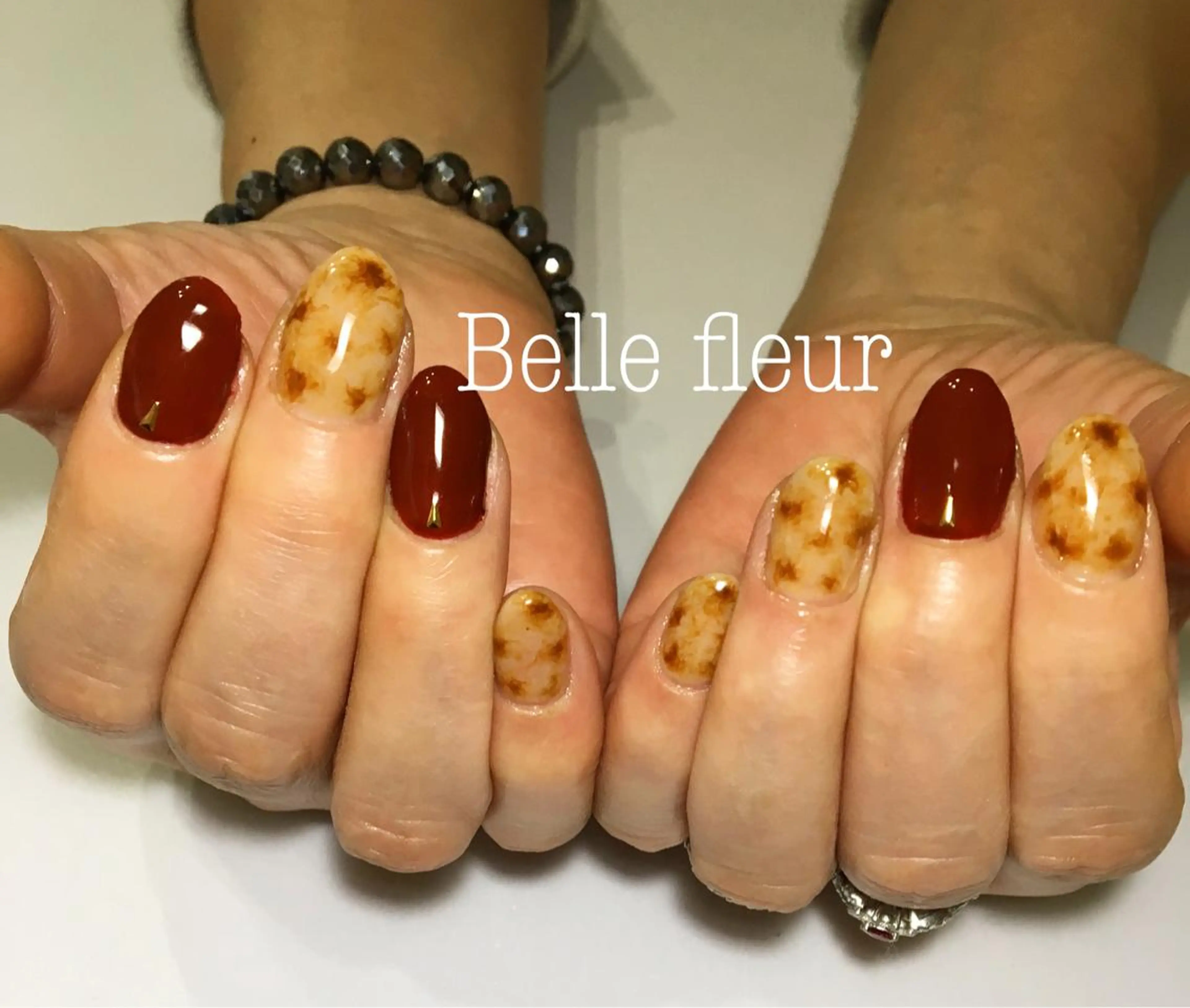 ミディアム ネイル Belle fleurのネイルデザイン