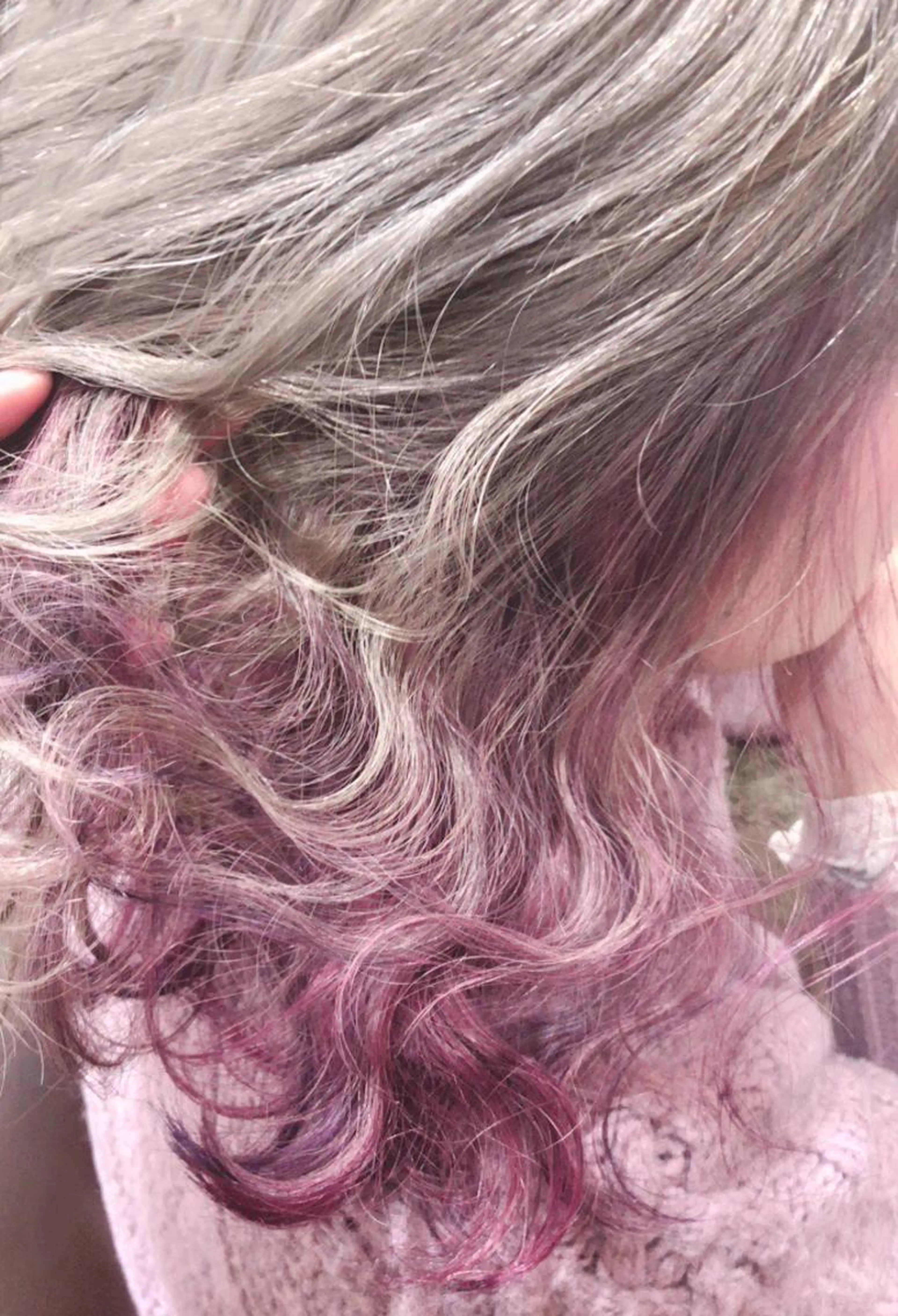 インナーカラー×カラーバター👱🏻♀️👩🏻🦰の写真