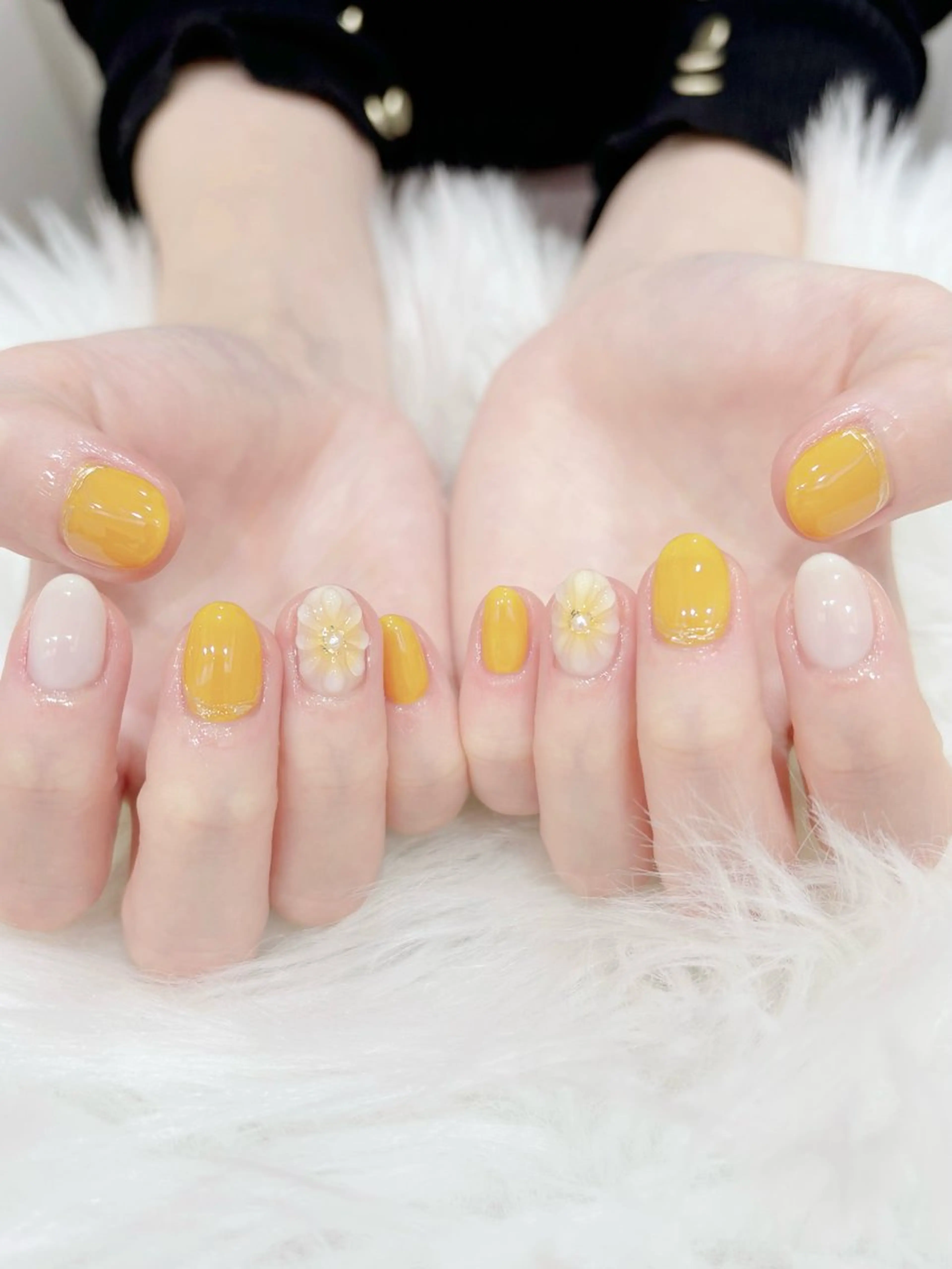 ネイル ハンドネイル GLANDOLL MIKUのネイルデザイン