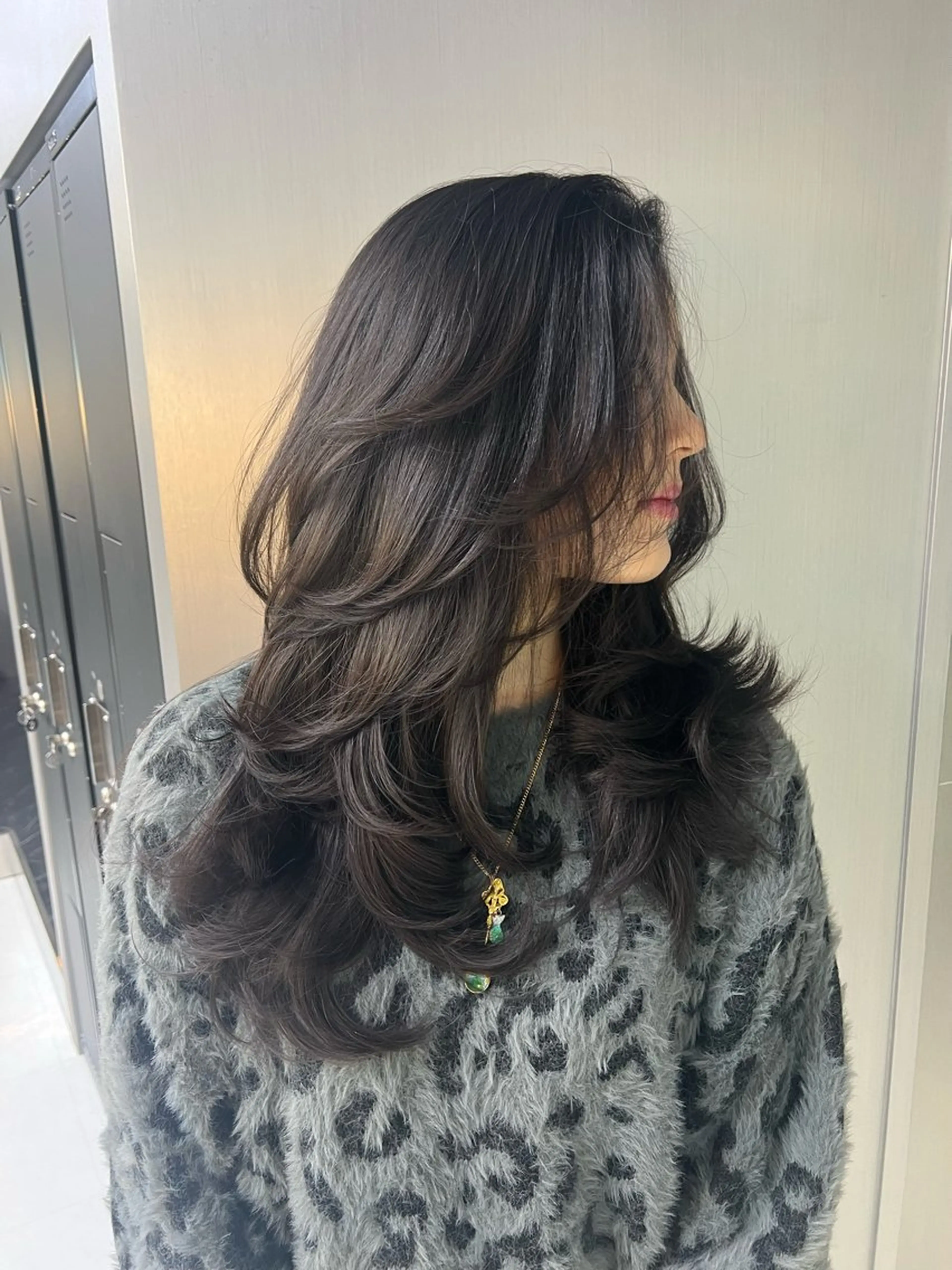 ロング レイヤーカット カット アンナ🦋海外ヘア バレイヤージュのヘアスタイル