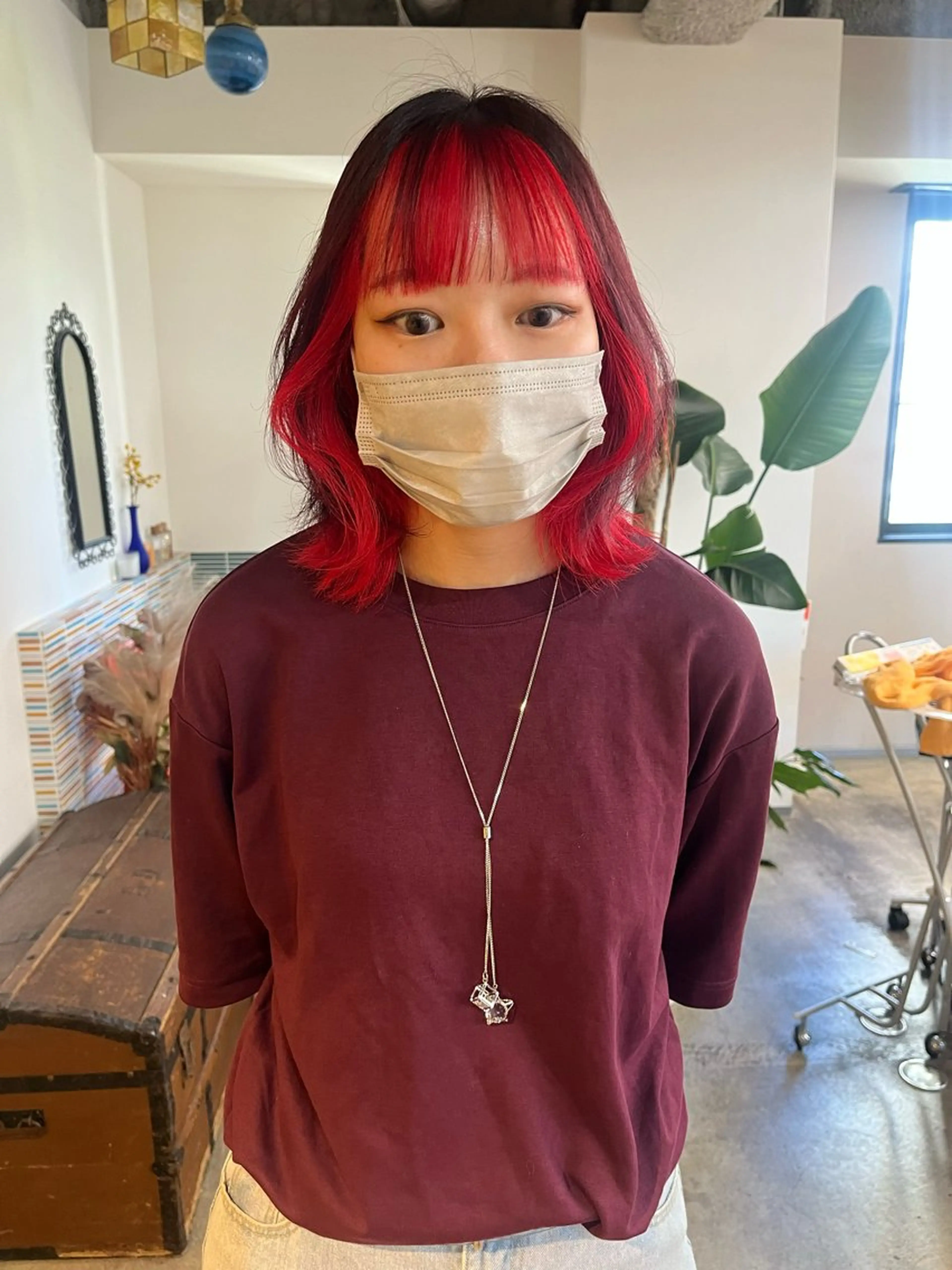 ミディアム カラー ブリーチ ボルドーカラー レッドカラー カット ヘアカラー トリートメント 🩷ハイトーン透明感 レイヤー🩷ユリカのヘアスタイル