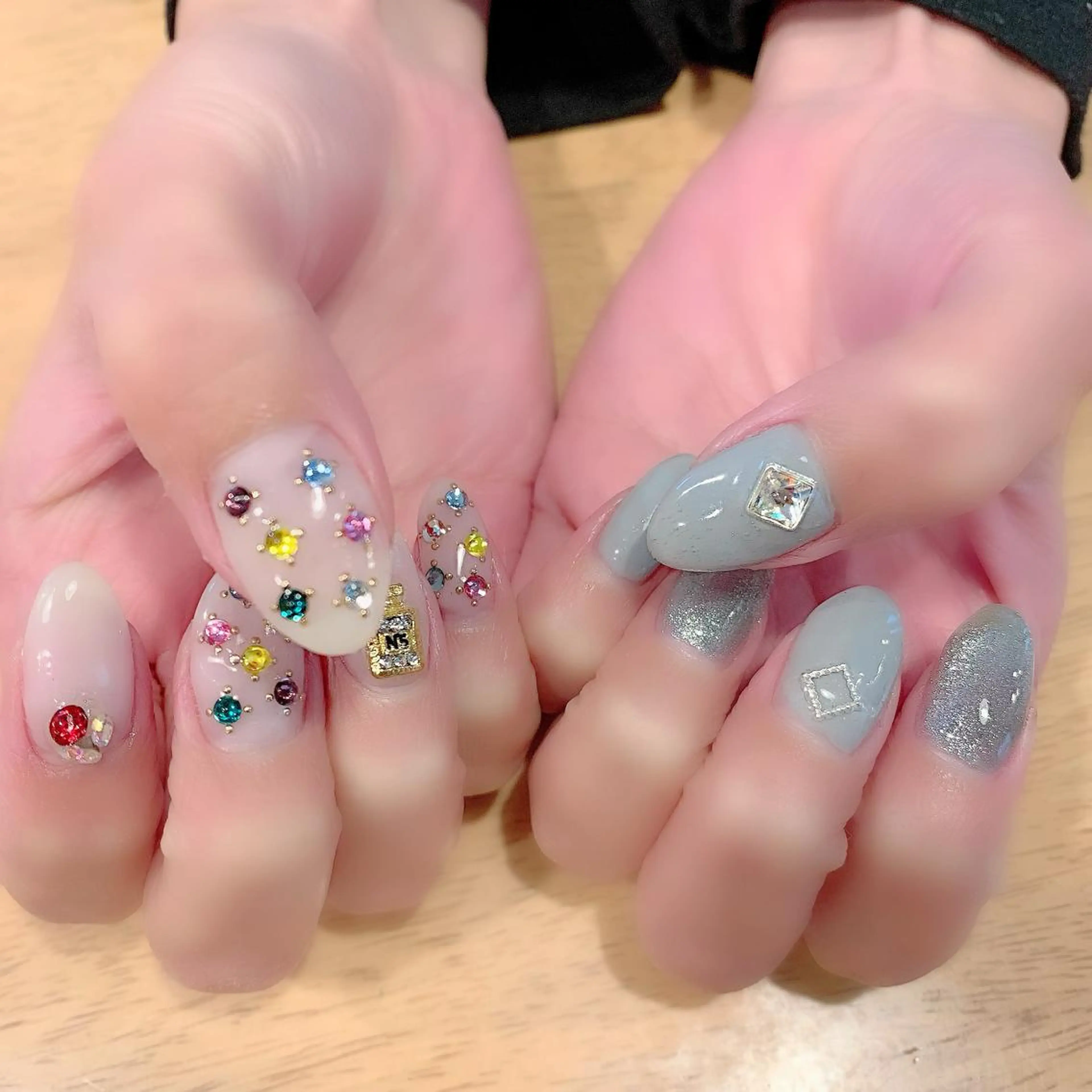 ネイル ハンドネイル フットネイル よりみち ネイルのネイルデザイン
