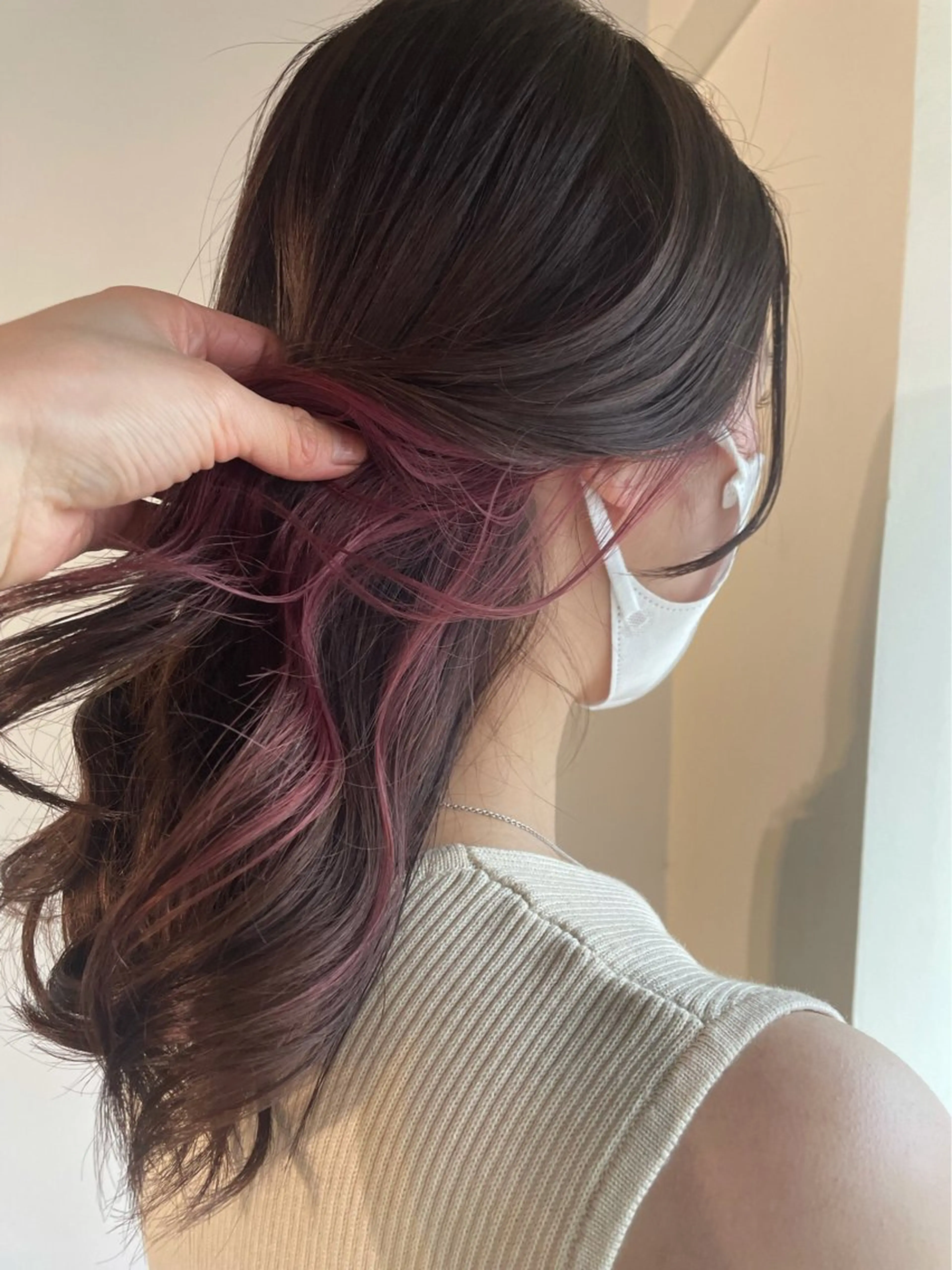 ミディアム カラー イヤリングカラー インナーカラー ヘアカラー トリートメント ☀️Luana☀️ 公式/大通のヘアスタイル