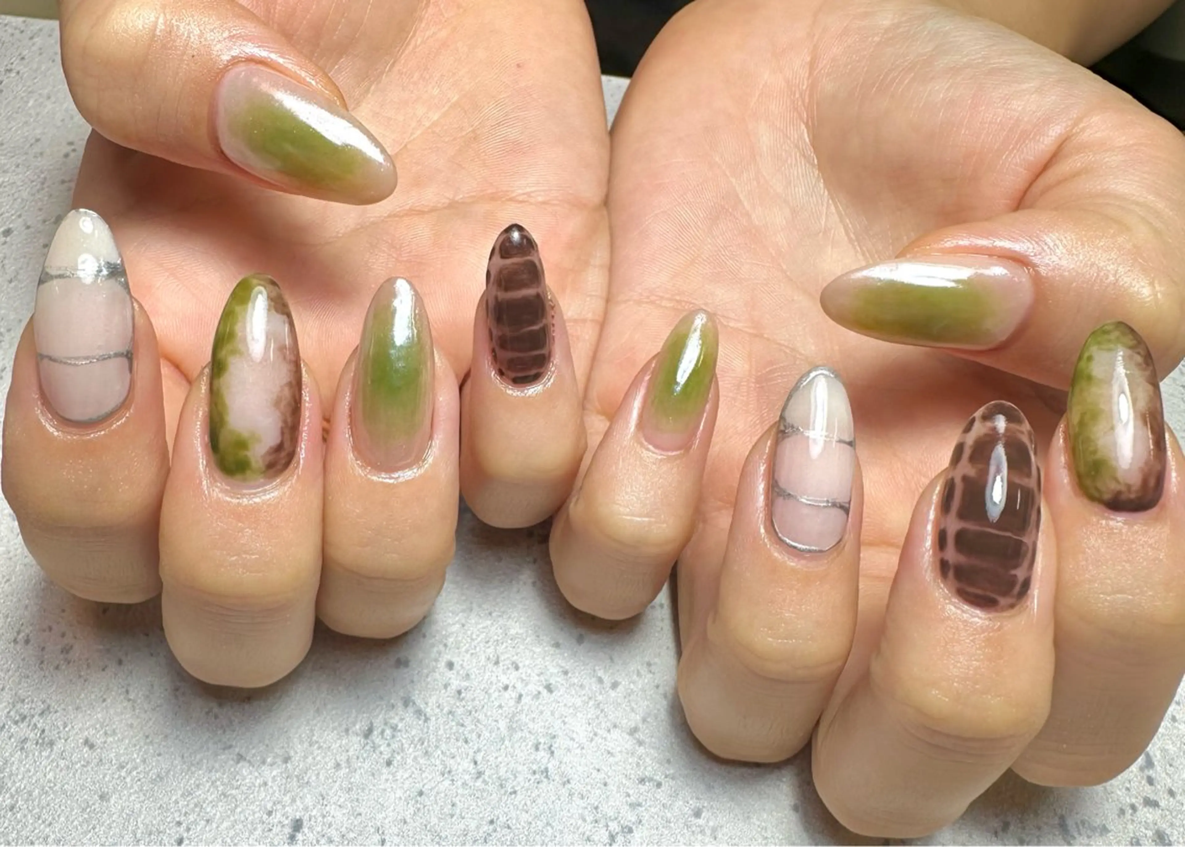 ネイル ハンドネイル フットネイル GéRanium Harukaのネイルデザイン