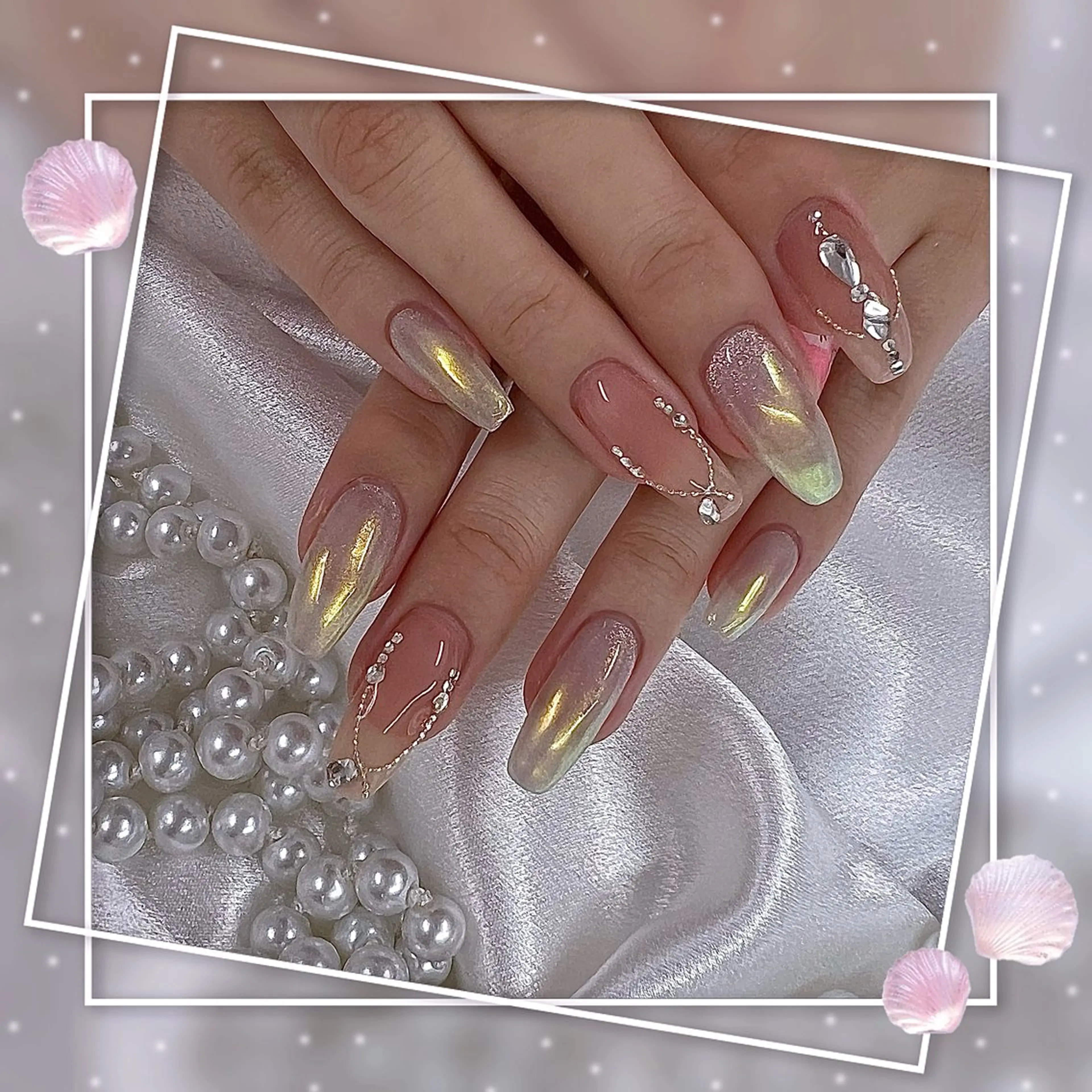 ネイル グラデーション キラキラネイル 韓国ネイル マグネットネイル ピンク ハンドネイル ハンドケア Chill Nailsalonのネイルデザイン