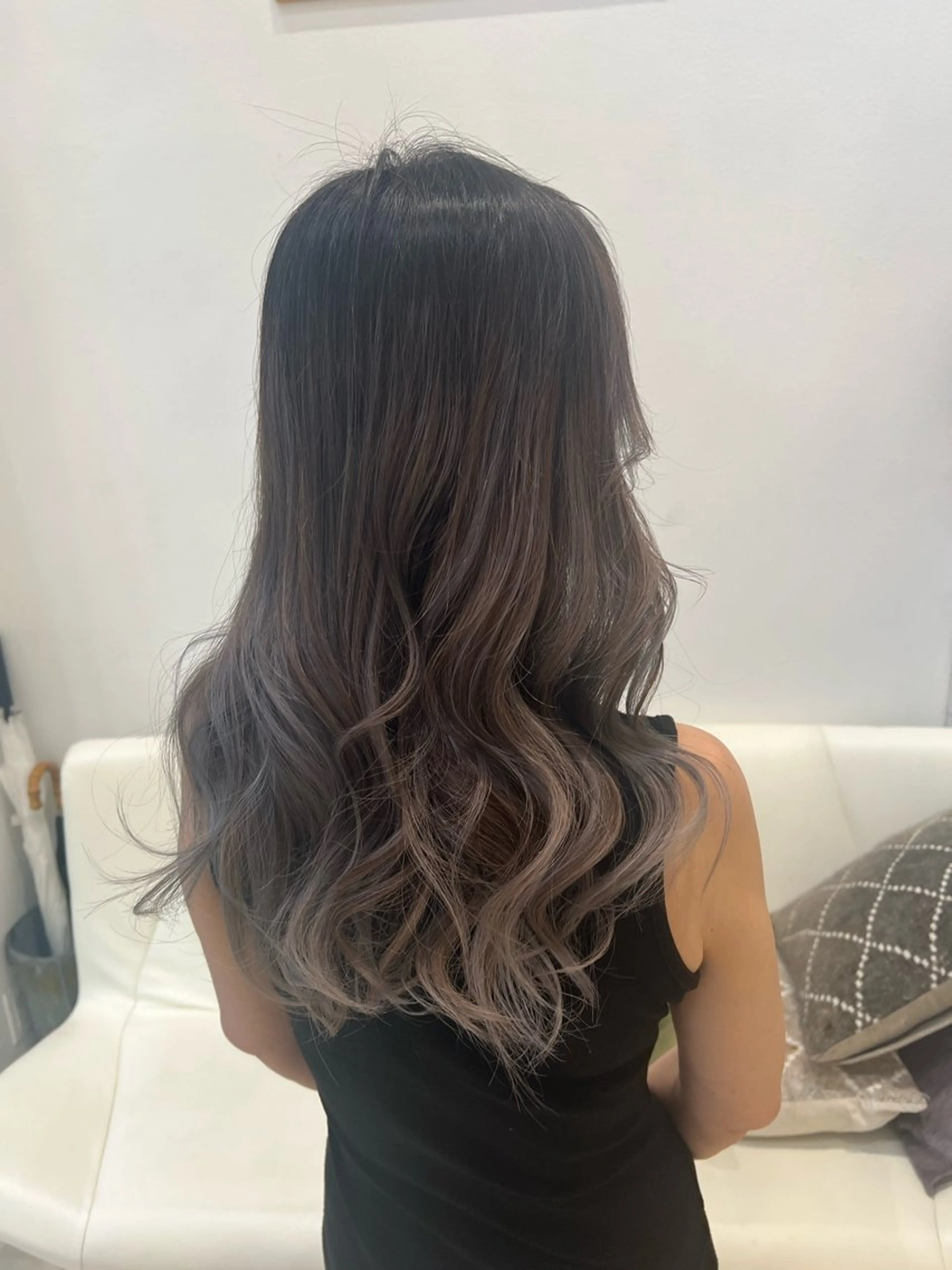 ミディアム カラー カット ヘアカラー トリートメント 艶髪美容師堀井 凌平のヘアスタイル