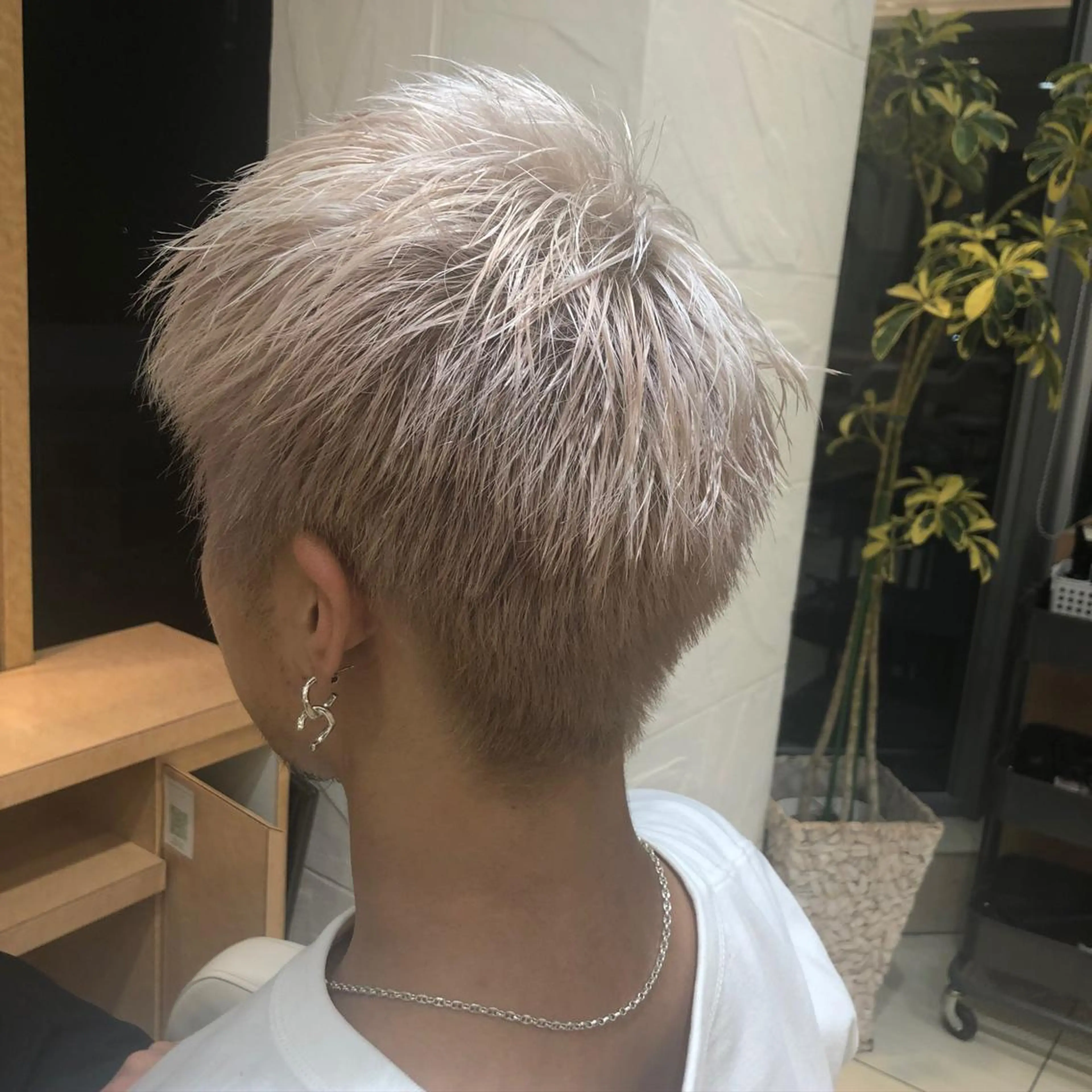 ショート 村山 豪歩のヘアスタイル