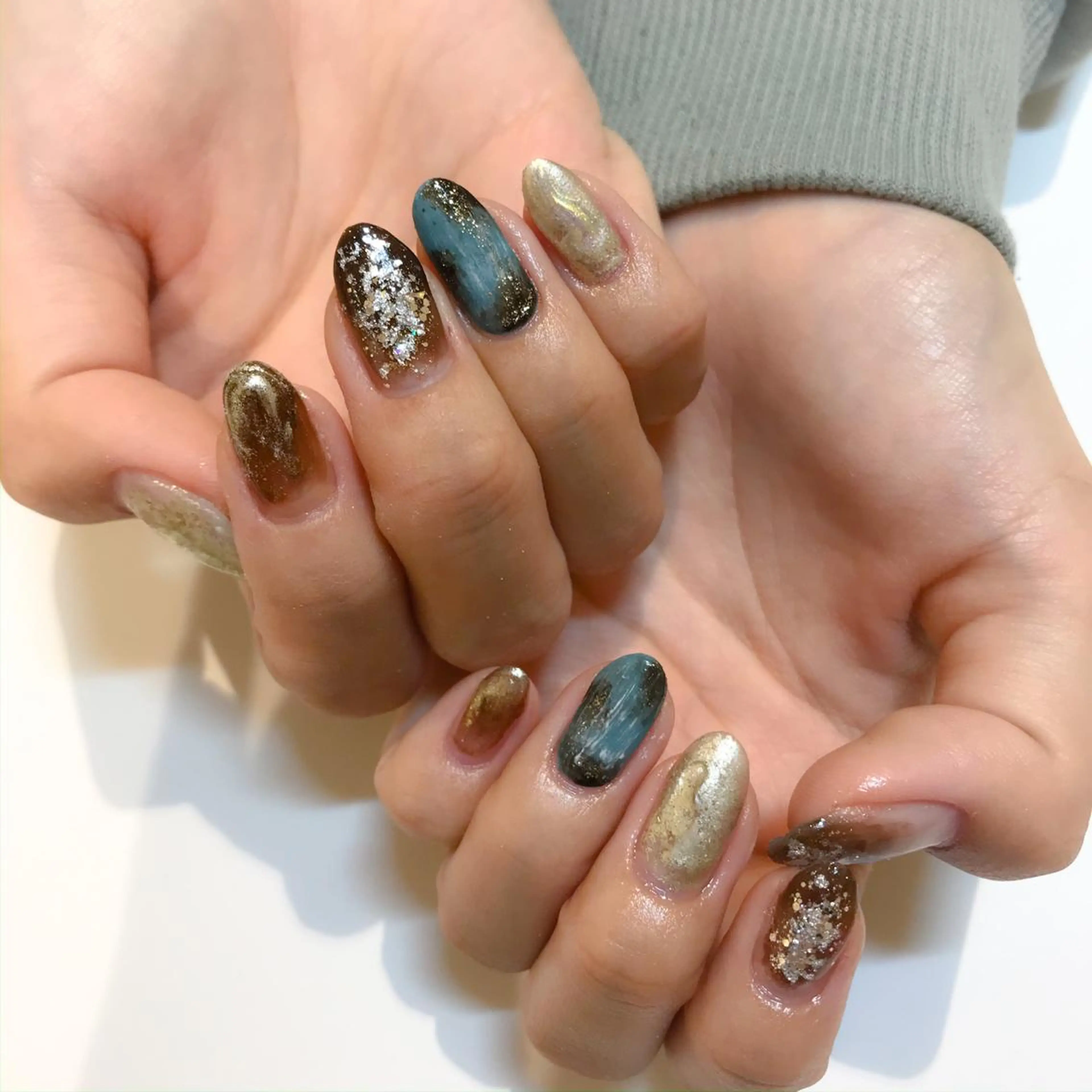 ネイル ニュアンスネイル ハンドネイル 本田 知美のネイルデザイン