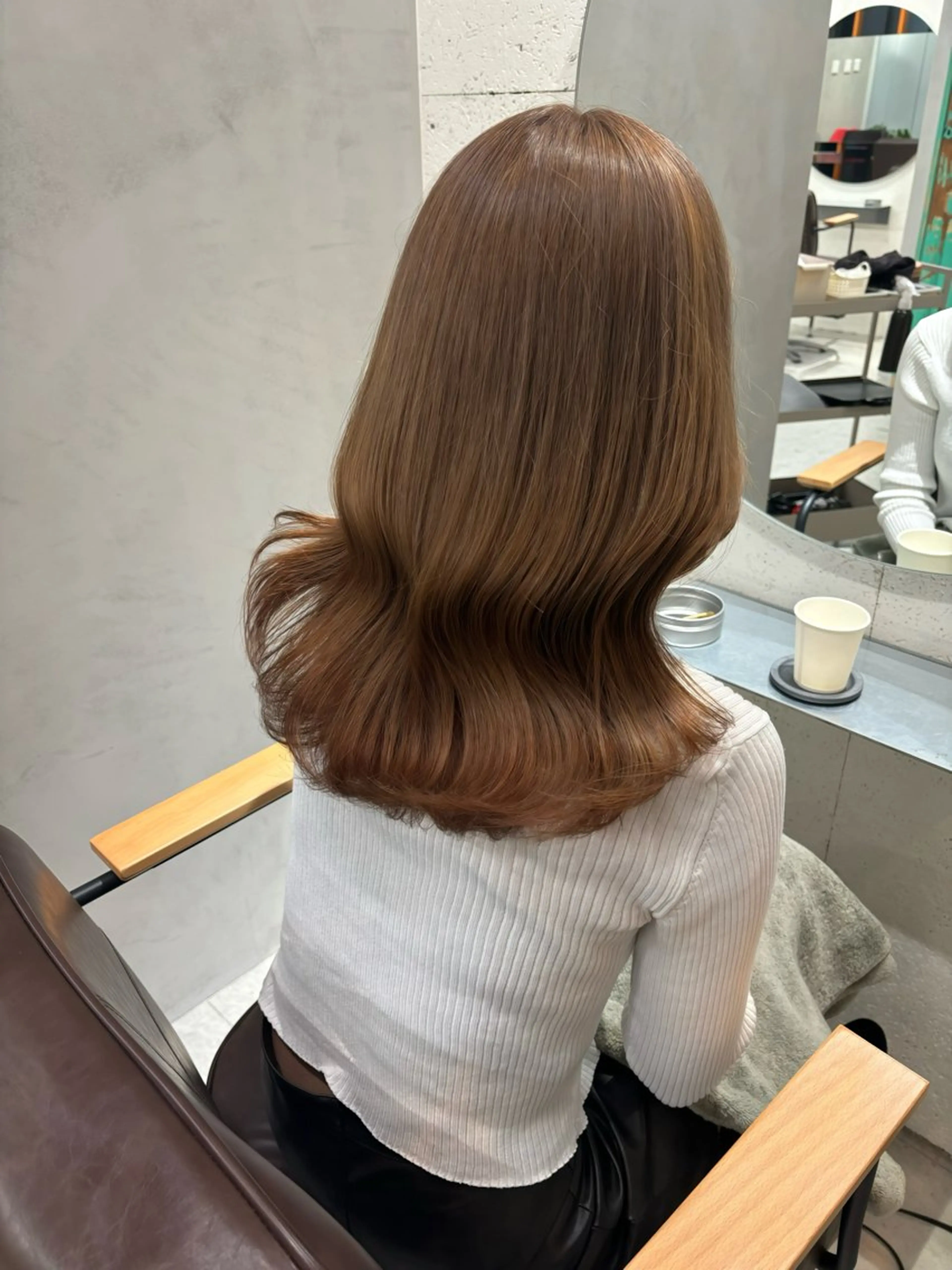 セミロング カラー ヘアアレンジ ヘアカラー トリートメント ヘッドスパ ヘアセット 山口 樹里のヘアスタイル