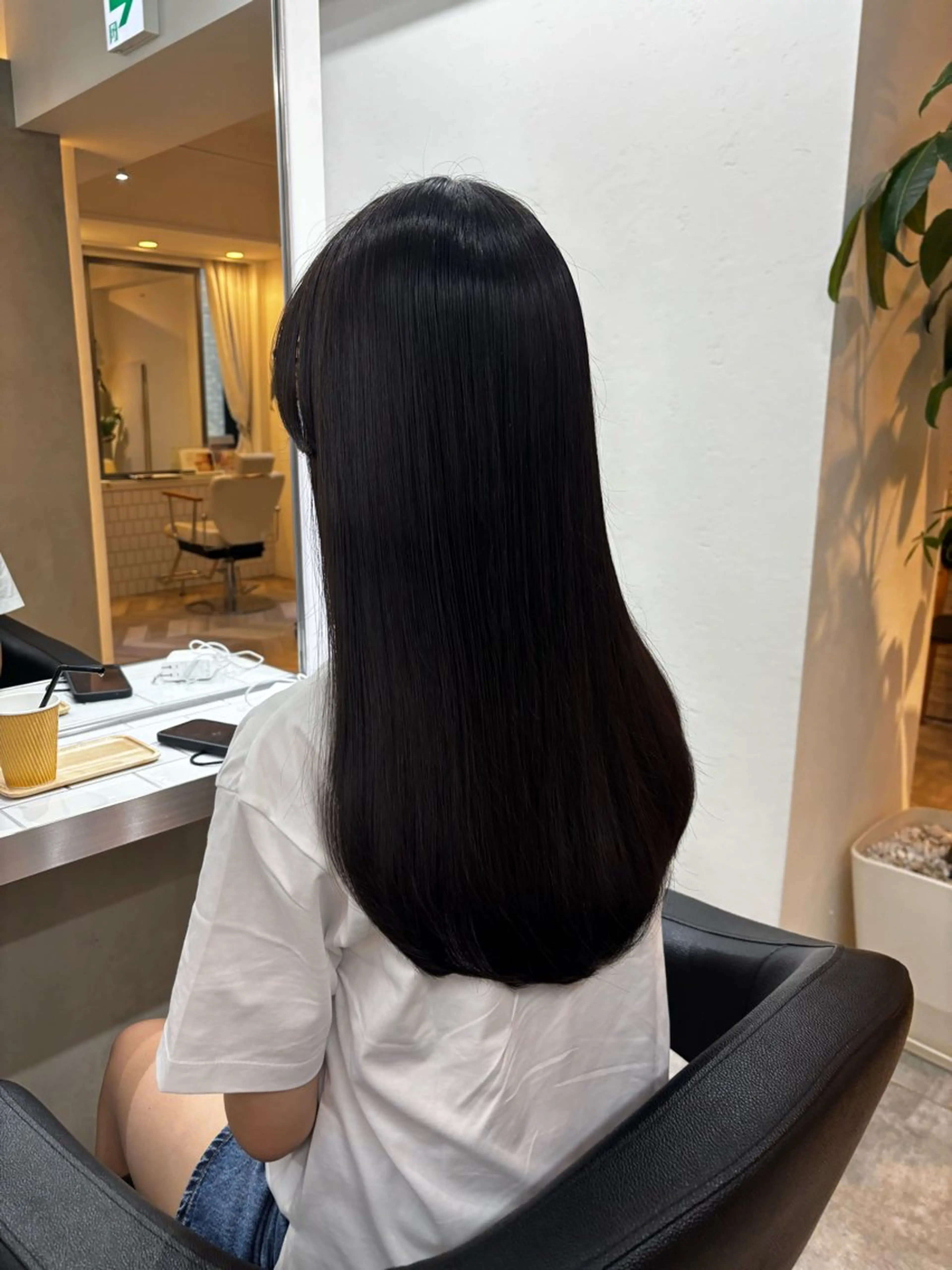 ロング カット 縮毛矯正 トリートメント Ｖｉｏｔ  銀座 樋口 桃佳のヘアスタイル