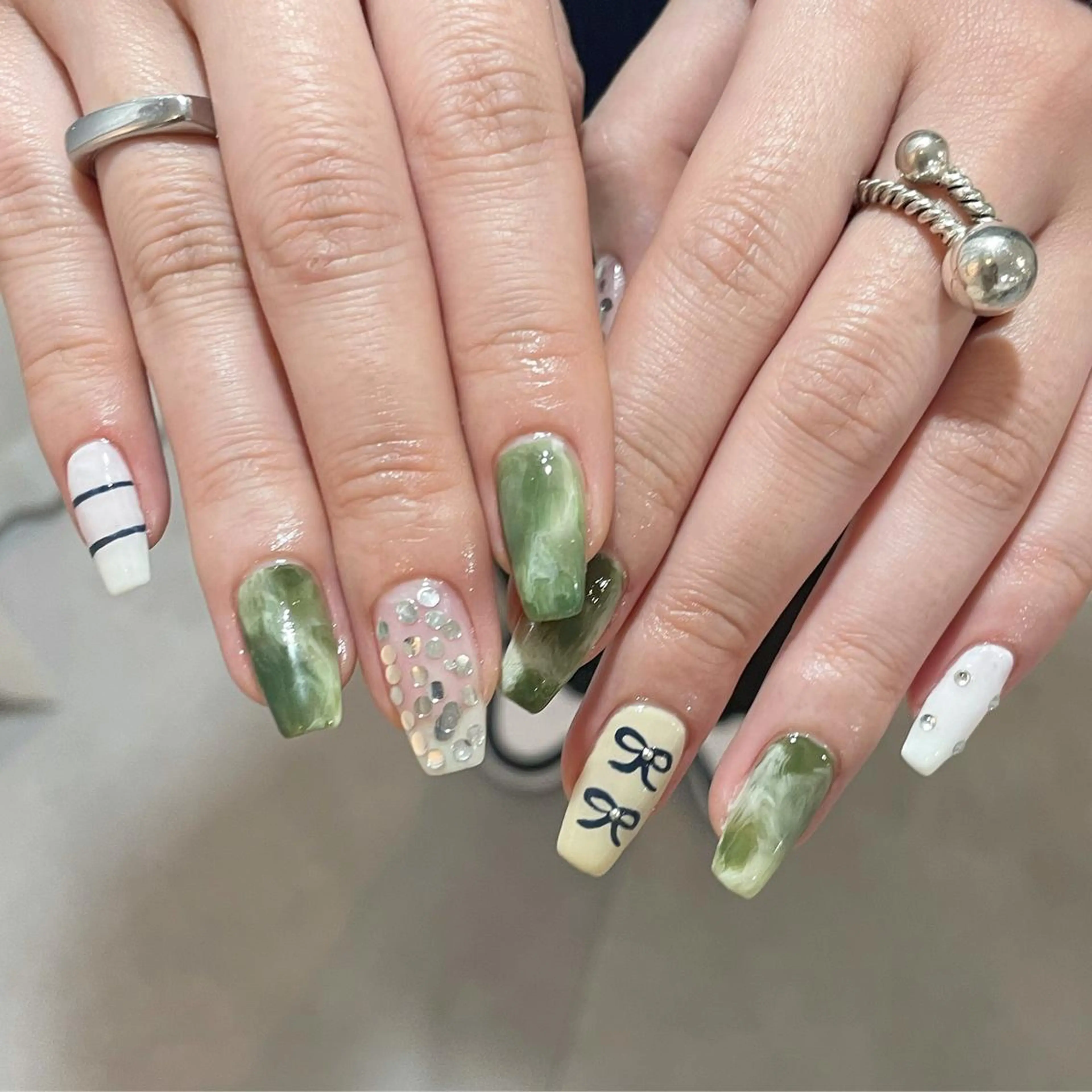 ネイル kiruna living所属・kiruna yumiのネイルデザイン