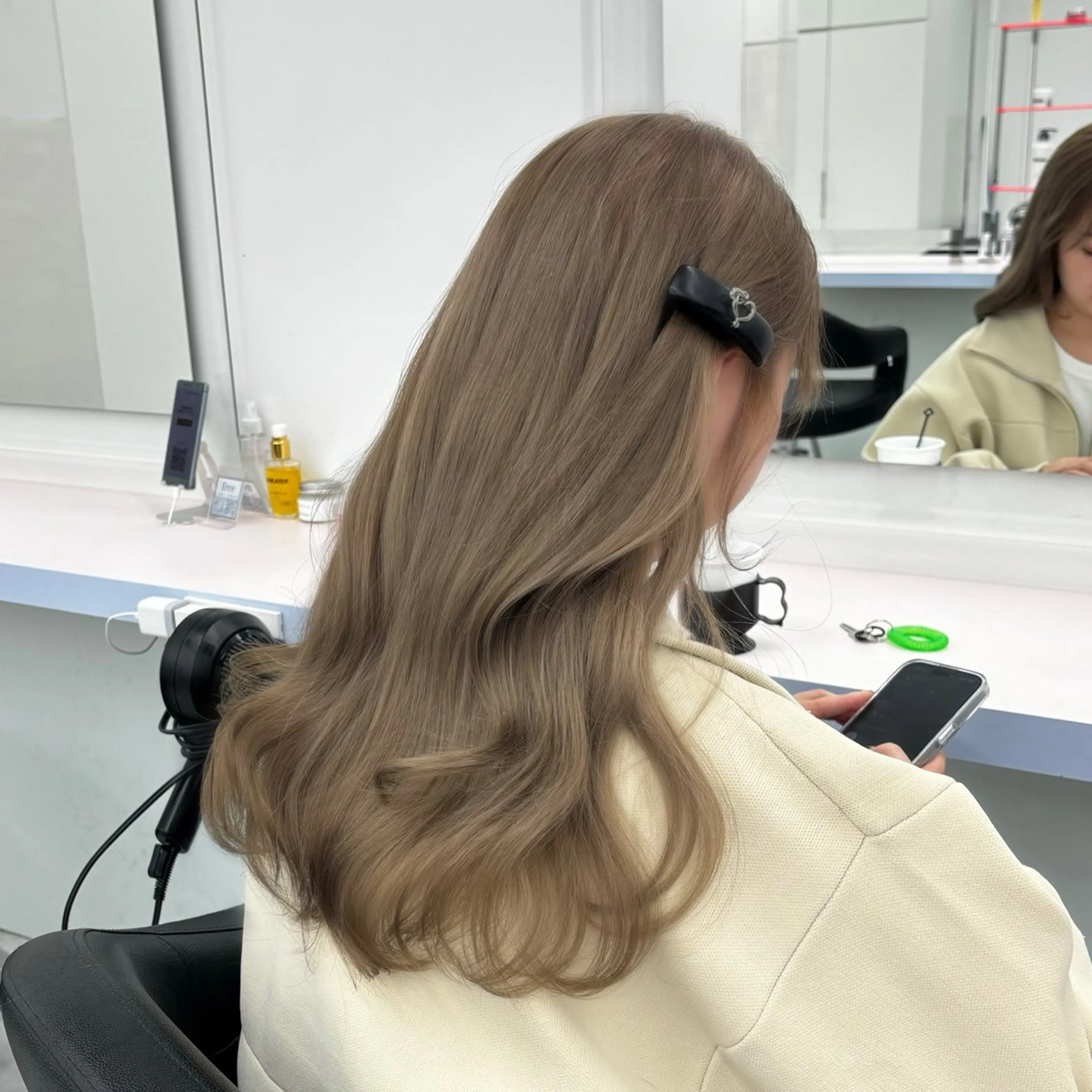セミロング カラー ‎🎀HONOKA 🎀／似合わせカラーのヘアスタイル