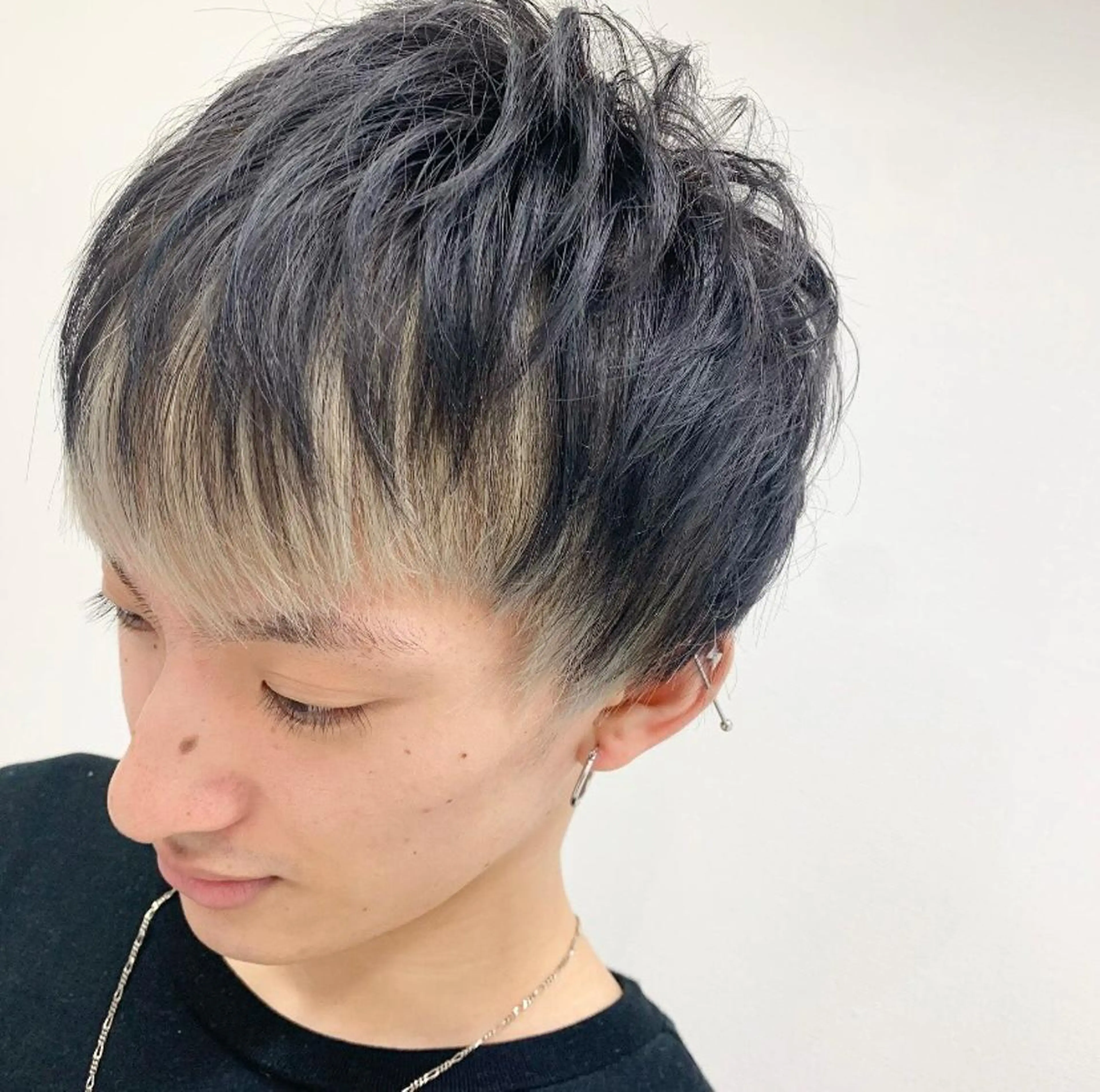 パーマ メンズ メンズインナーカラー 【髪風船】上大岡店所属・齋藤 尋真のヘアスタイル