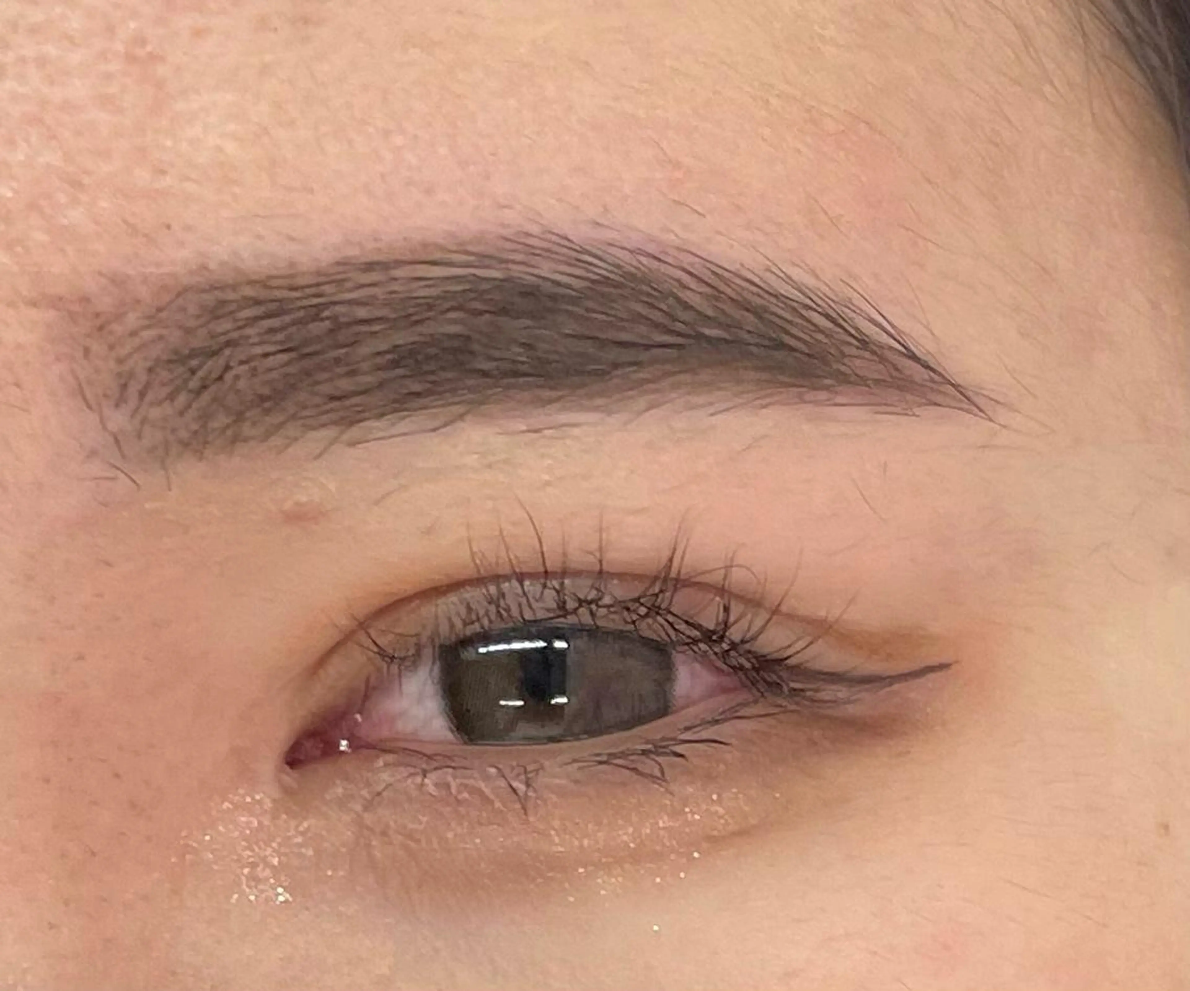 アイブロウ CYAN by artefice所属・安達 萌花のヘアスタイル