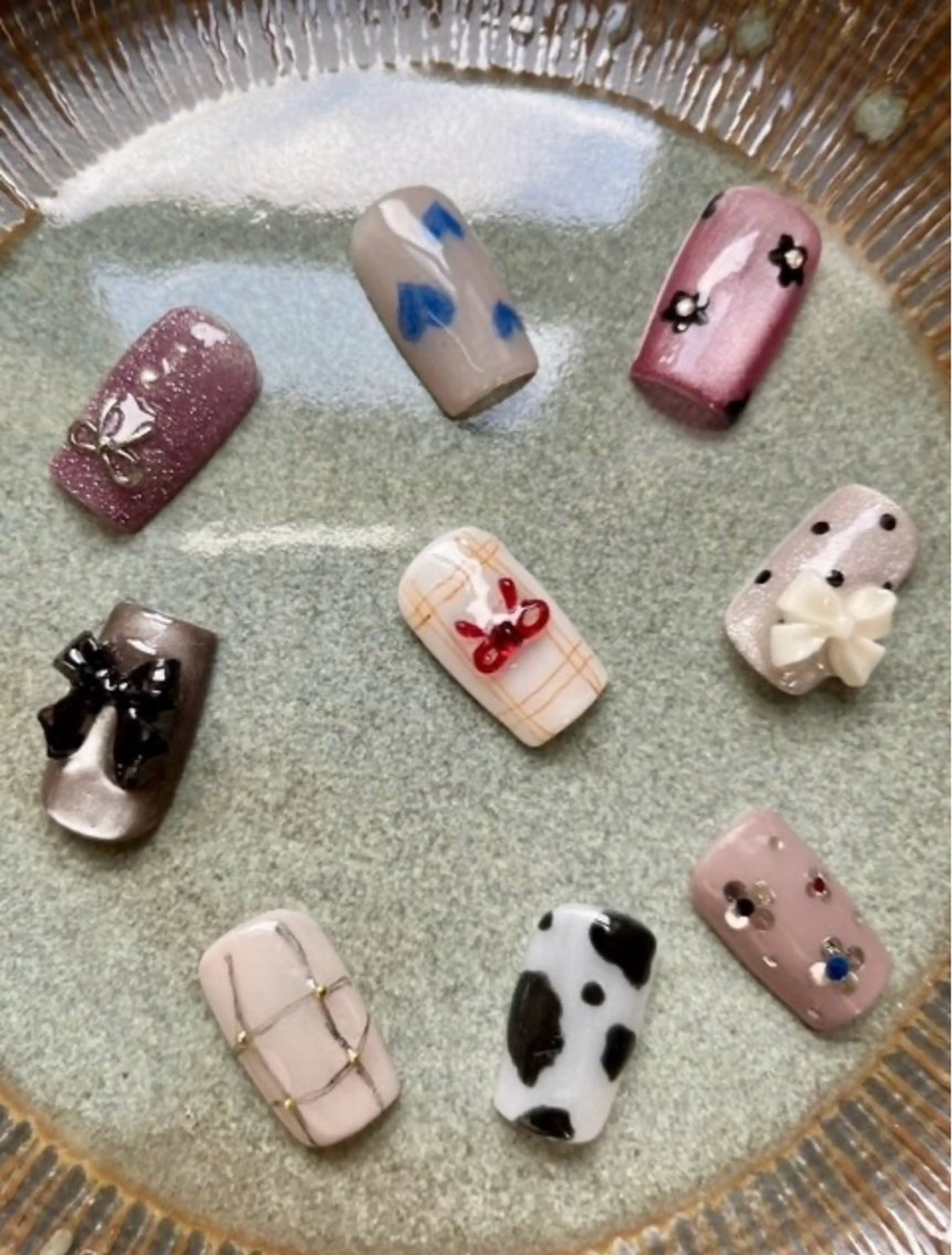 【Jr.ネイリスト】定額ネイルデザイン2本まで　シンプルネイル¥7,400→¥5,500（オフなし）の写真