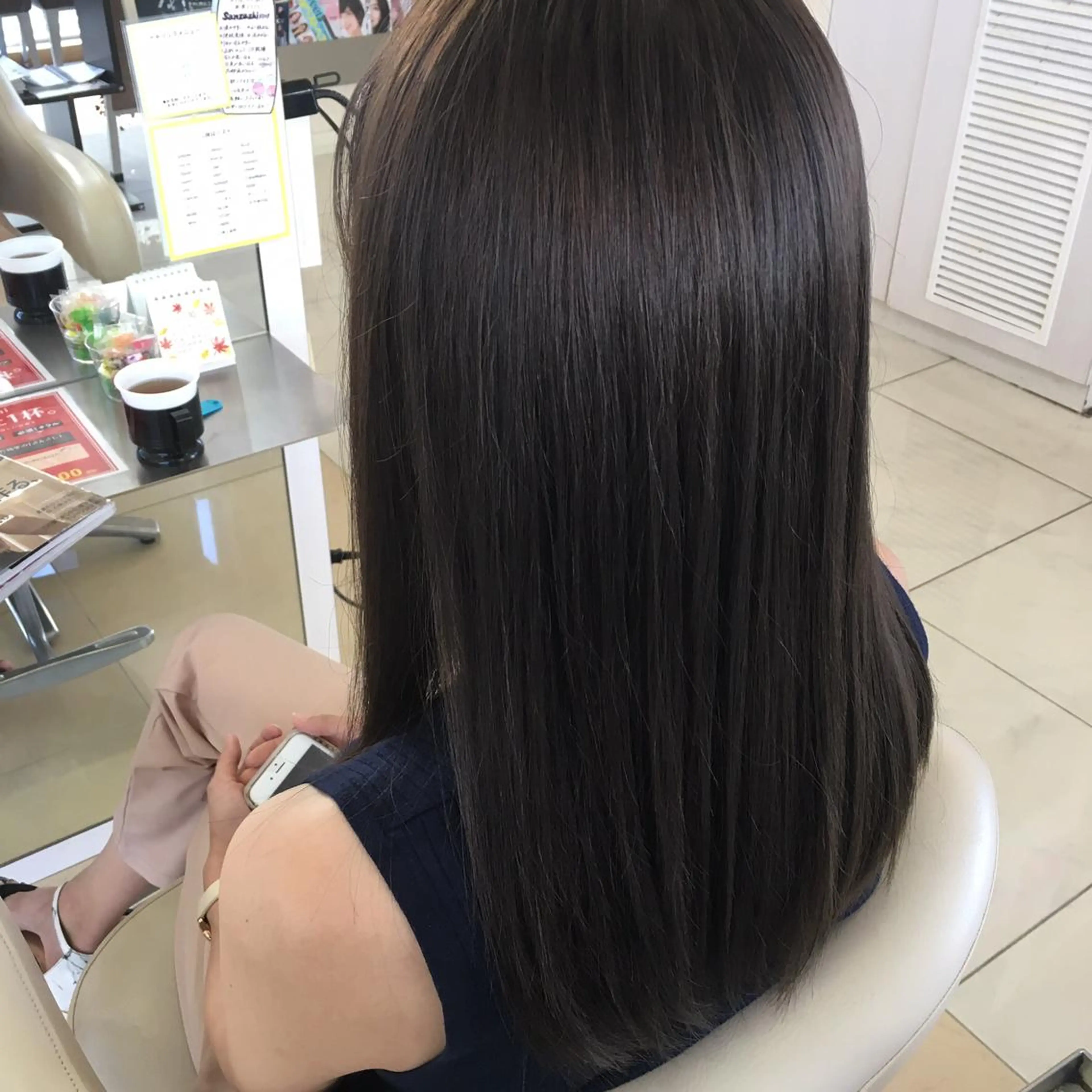 カラー 牧野 佳樹のヘアスタイル
