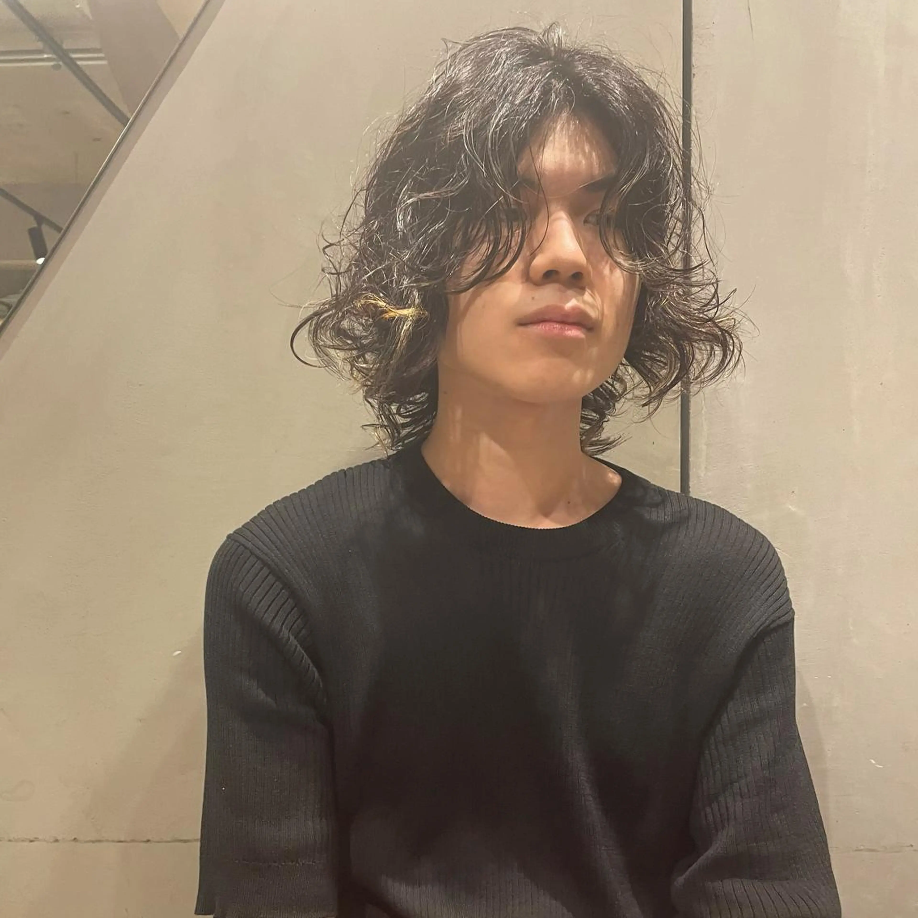 パーマ メンズ ショートボブ メンズブリーチ メンズデザインカット フェードカット メンズハイライト カット パーマ 🌈圧倒的デザイン パーマ　関和希のヘアスタイル