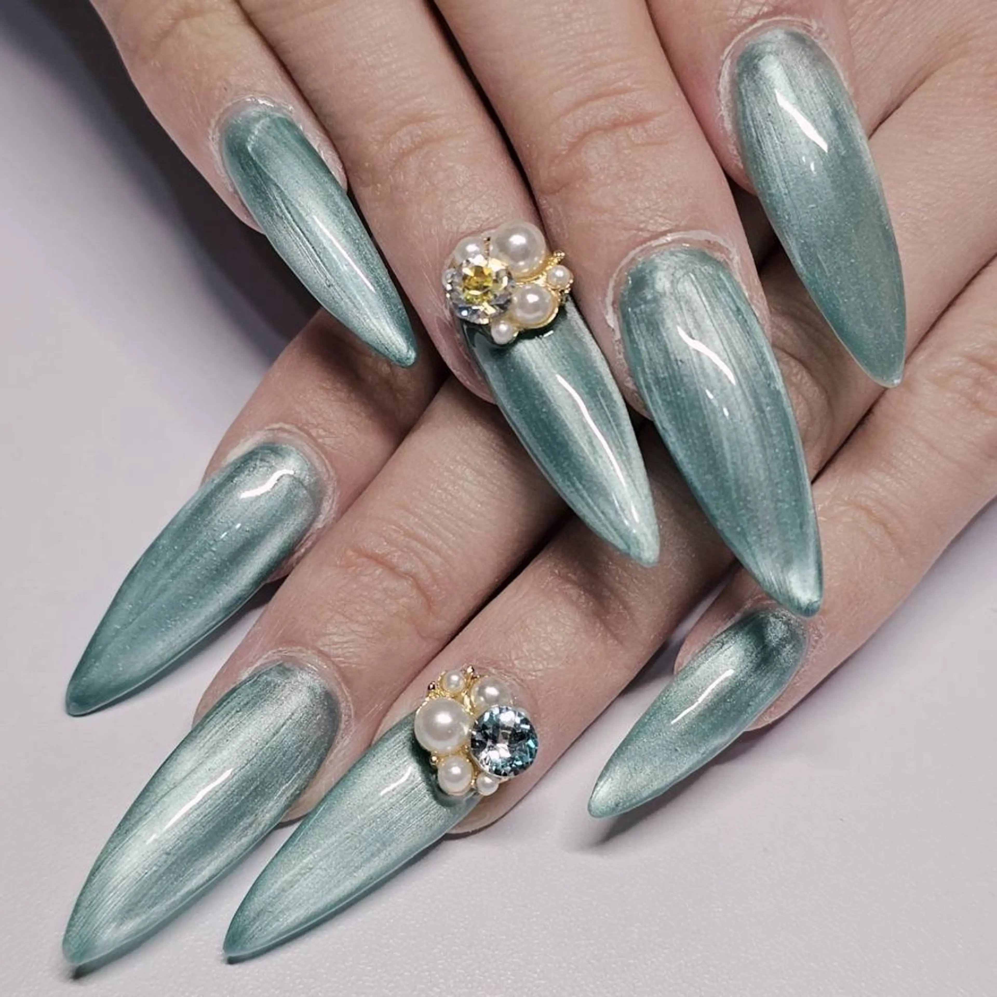 ネイル ブルー ラメ(グリッター) マグネットネイル ワンカラーネイル ハンドネイル よしだ ひろきのネイルデザイン