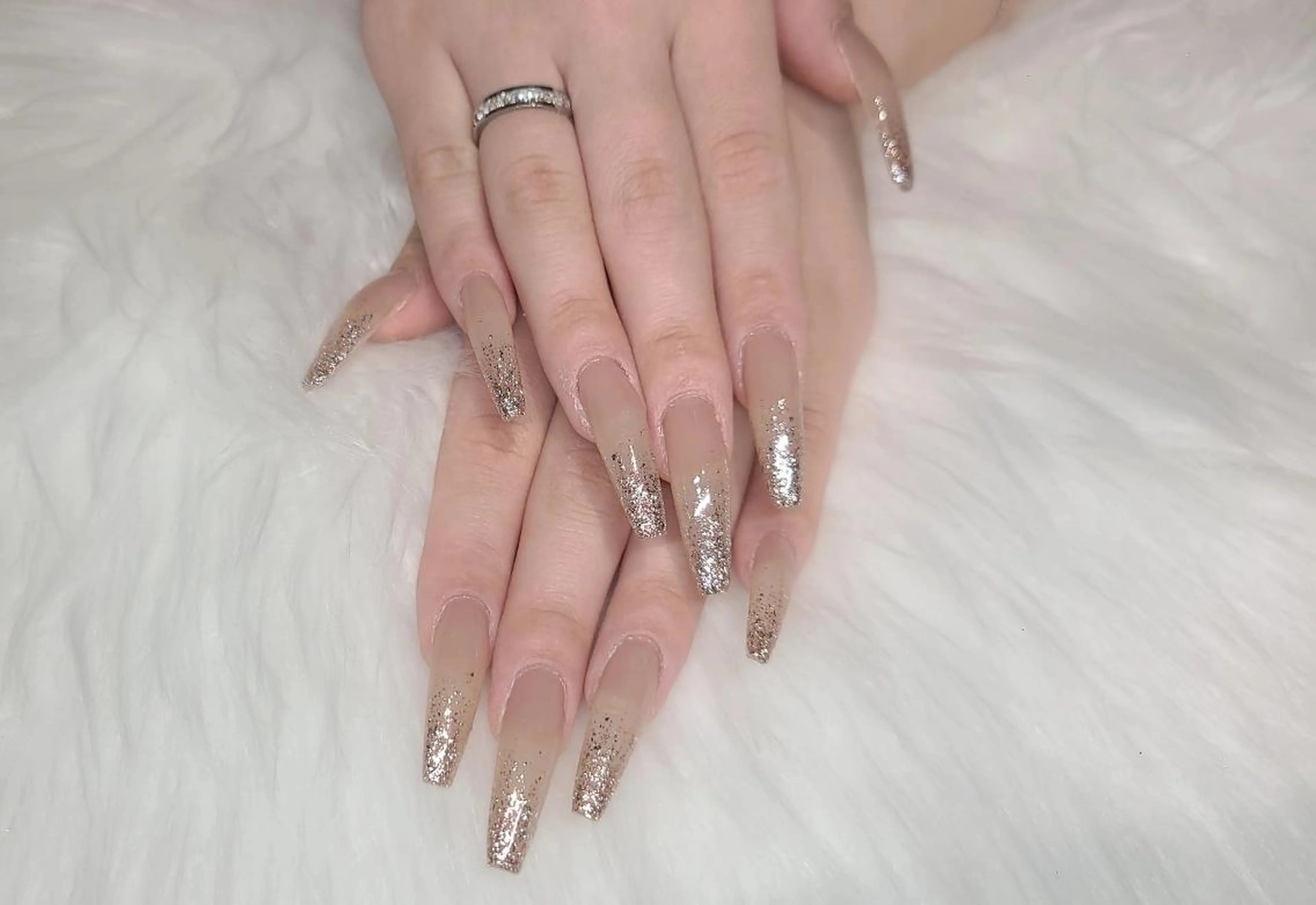 ネイル ラメ(グリッター) ラメグラデーション ワンカラーネイル Ravissy nail.のネイルデザイン