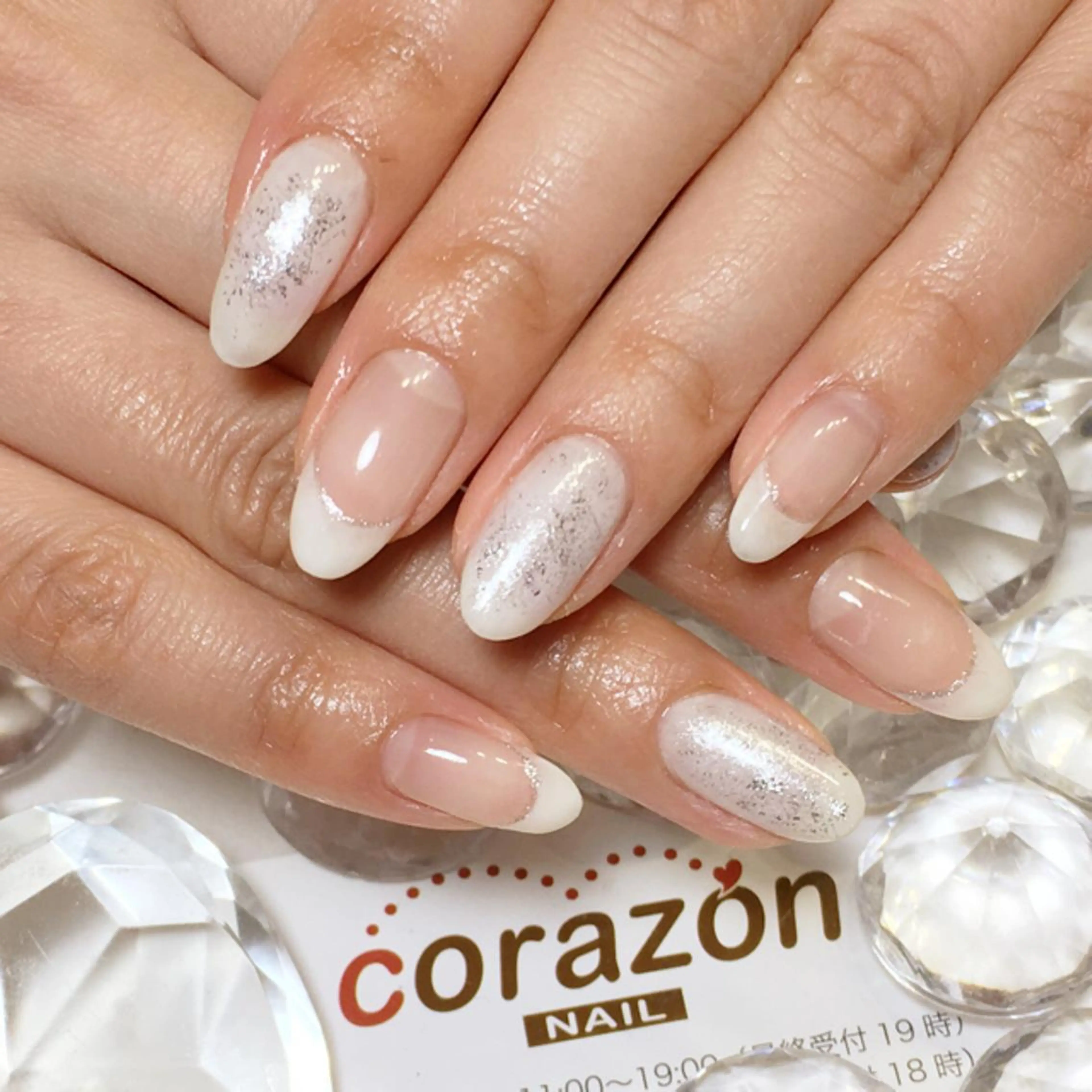 ネイル アートネイル シンプルネイル ホワイト corazon所属・ネイリスト aicoのネイルデザイン