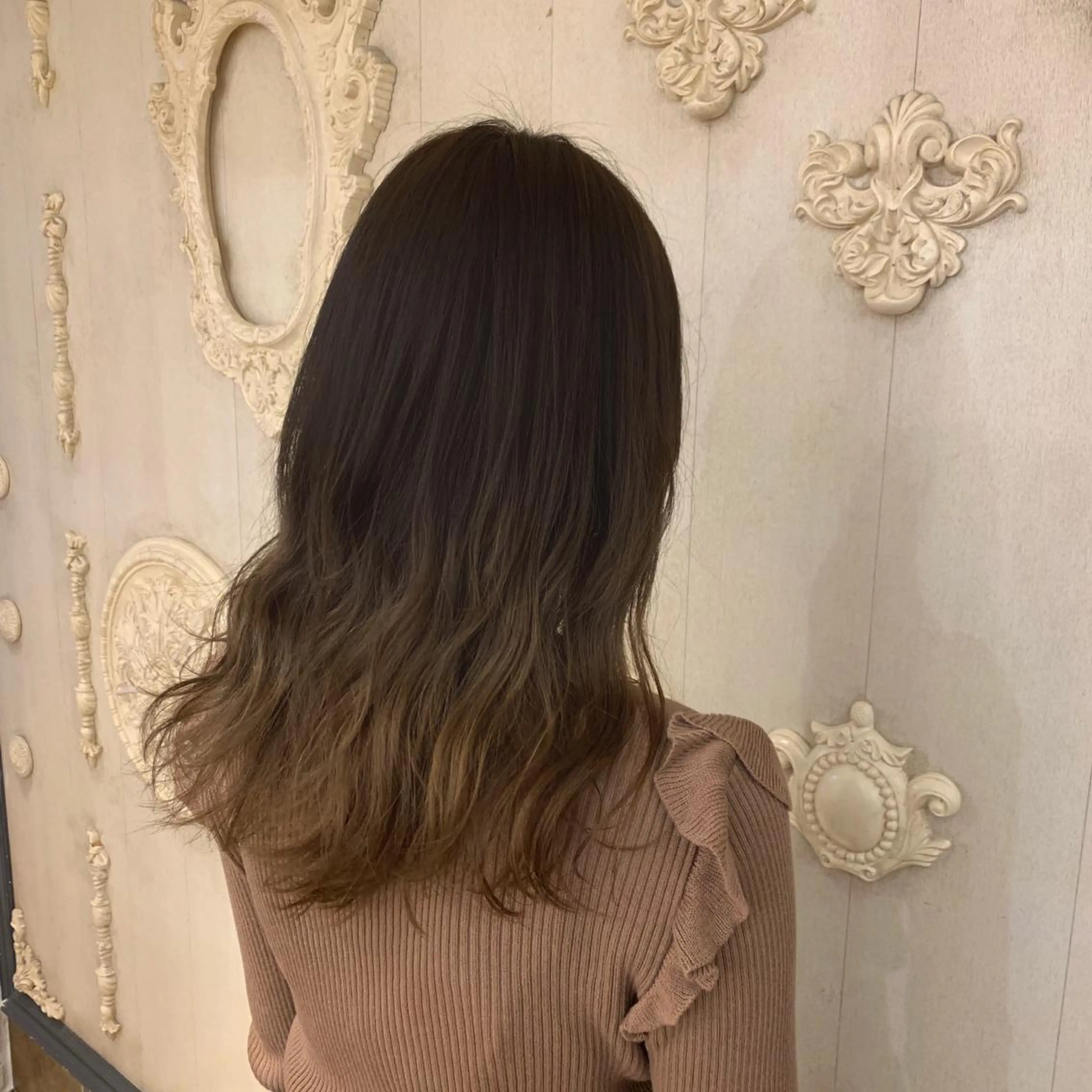 ロング カラー グラデーションカラー 山下 直人のヘアスタイル