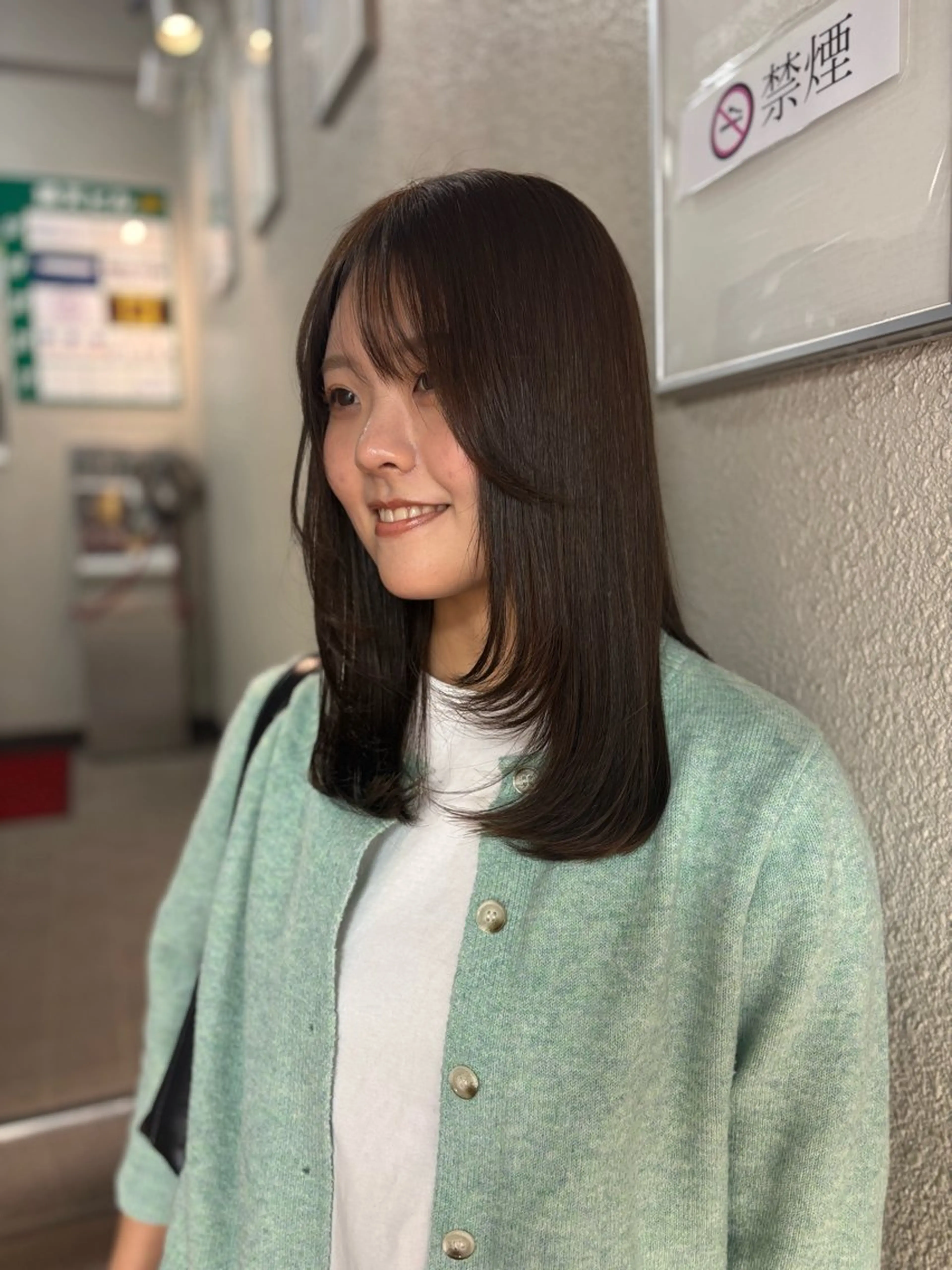 セミロング カラー ヘアカラー トリートメント 透明感カラー 🧚‍♂️さえのヘアスタイル