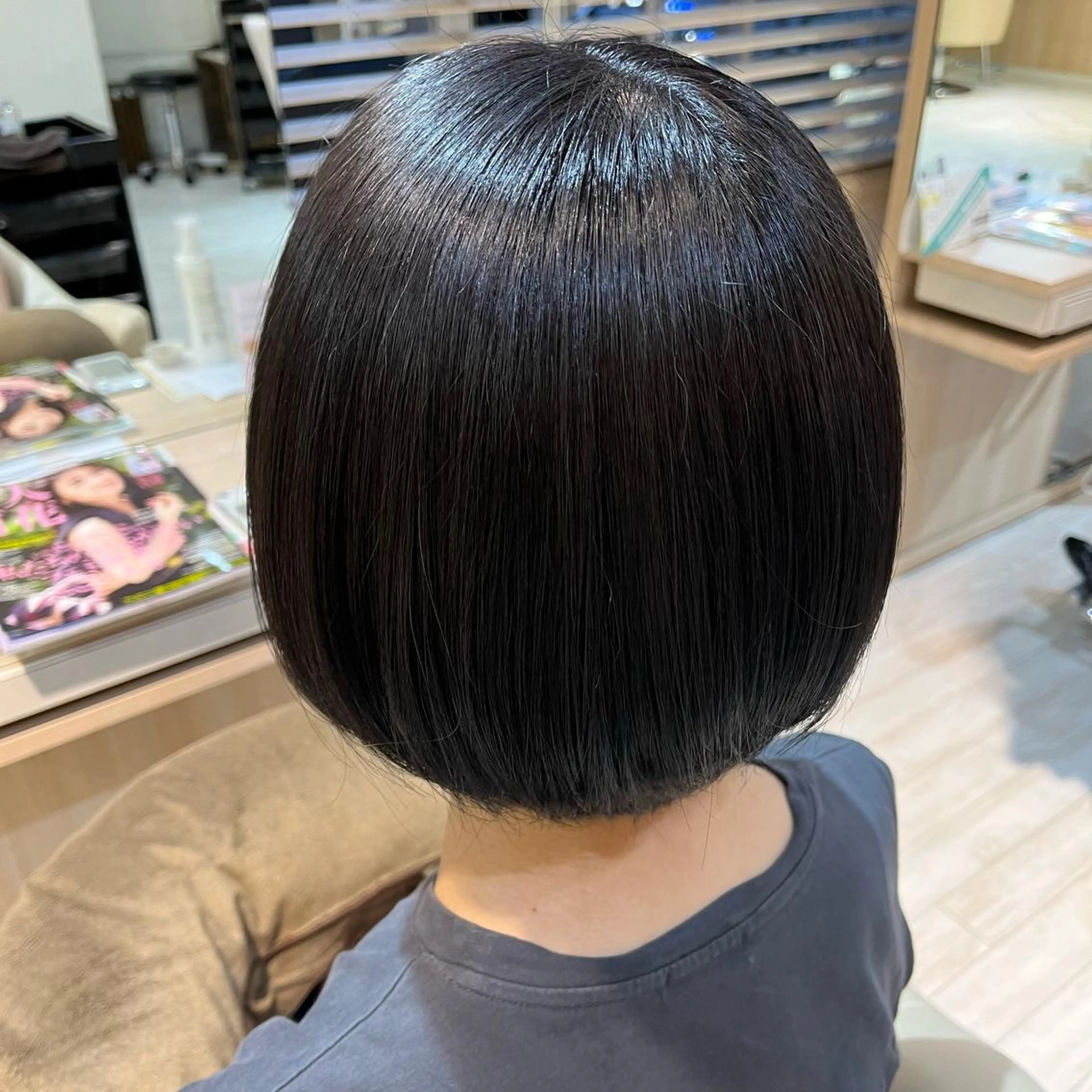 ショート カラー 黒髪 ブルーカラー ブルーブラック トリートメント 髪質改善✨/中屋敷 はじめのヘアスタイル