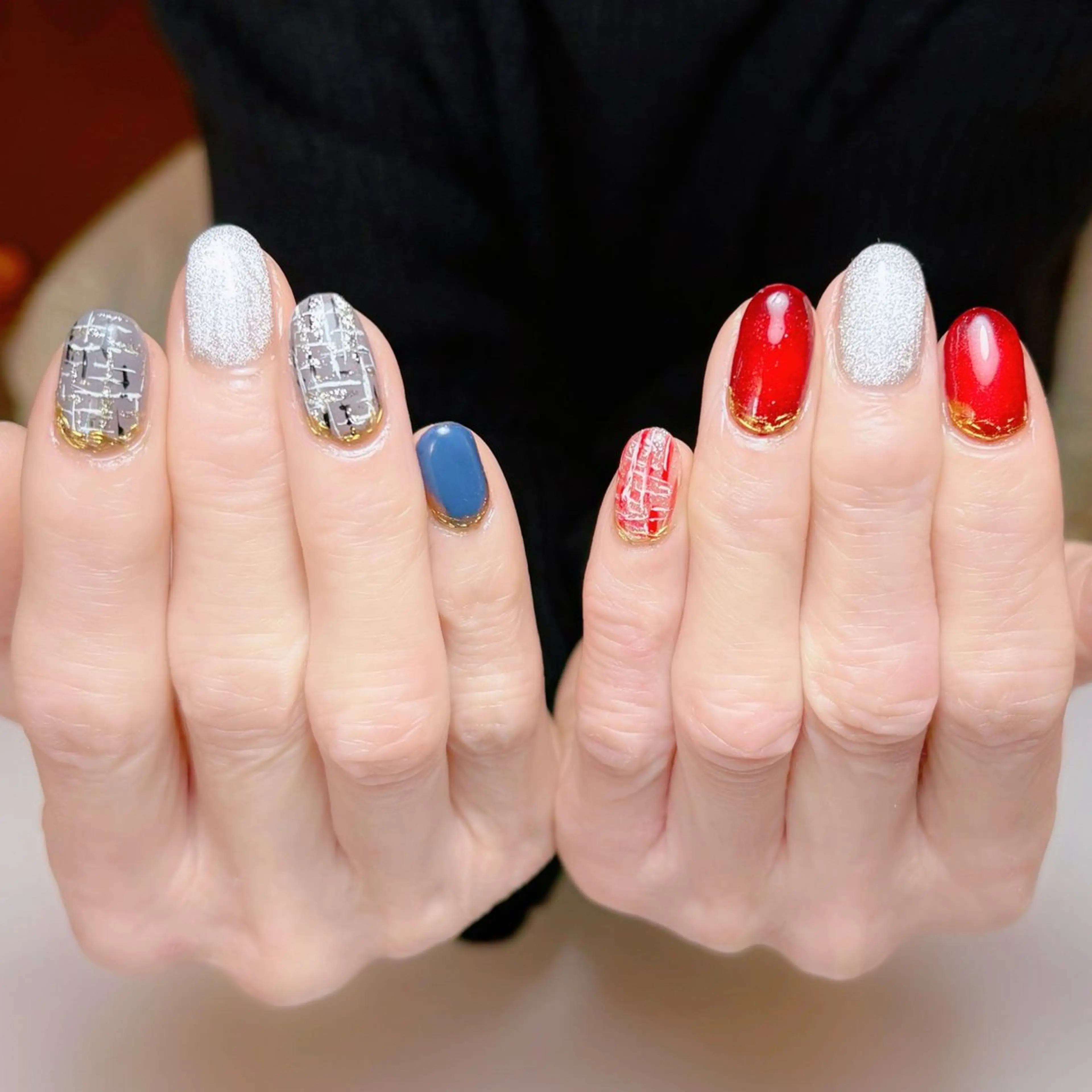 ショート ハンドネイル フットネイル Nailsalon. uluのネイルデザイン