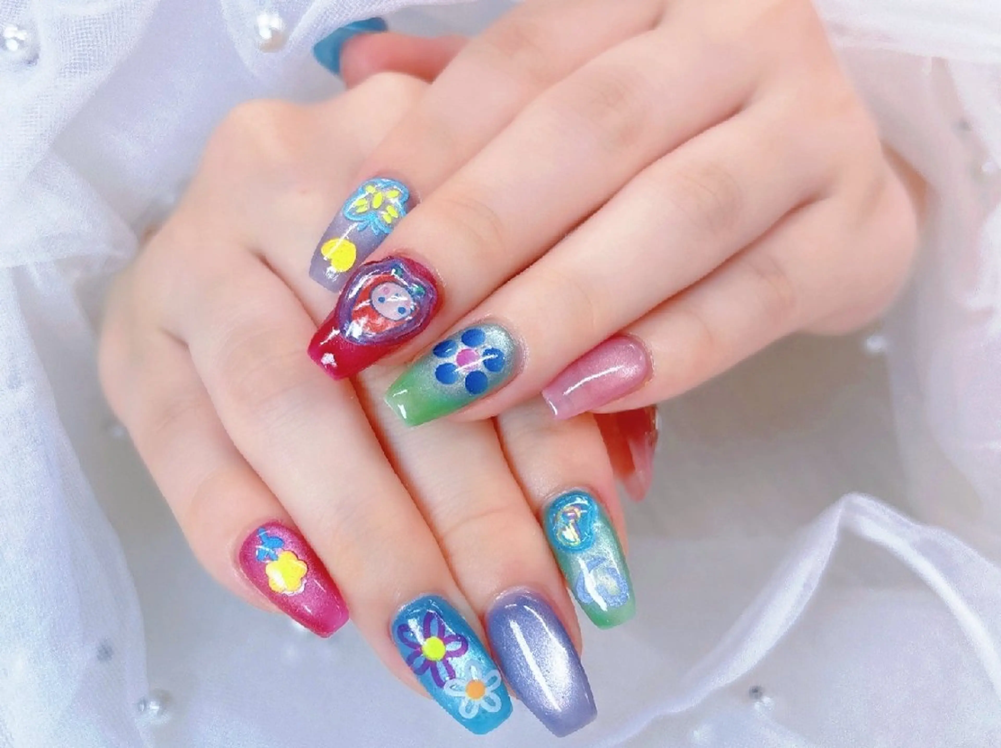 ネイル フラッシュネイル フレンチネイル キラキラネイル ラメ(グリッター) マグネットネイル Chouette Nailのネイルデザイン