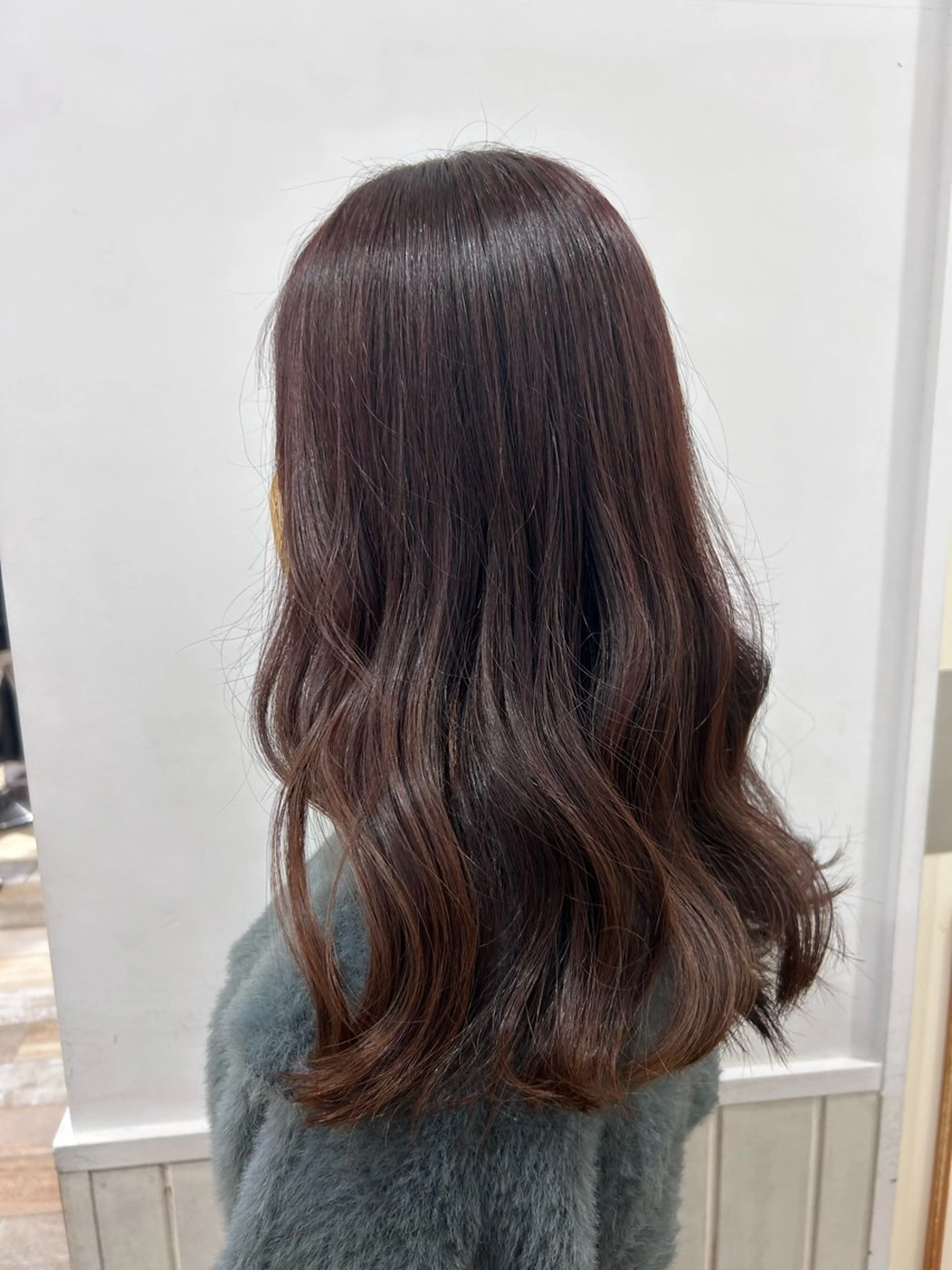 ロング ウルフレイヤー🐺 ヒナ🩶のヘアスタイル