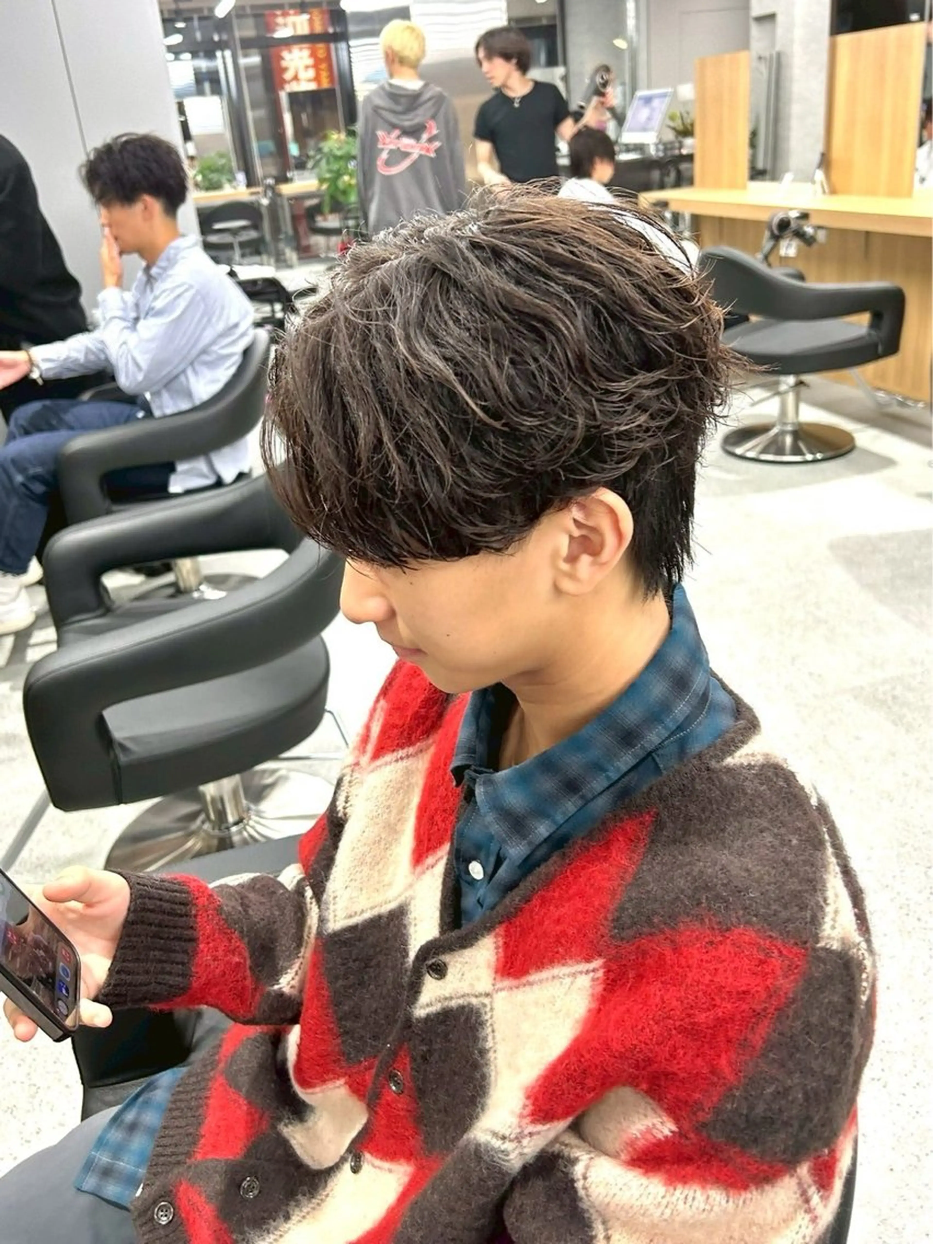 メンズ 暖色カラーメンズ カットHIMENAのヘアスタイル