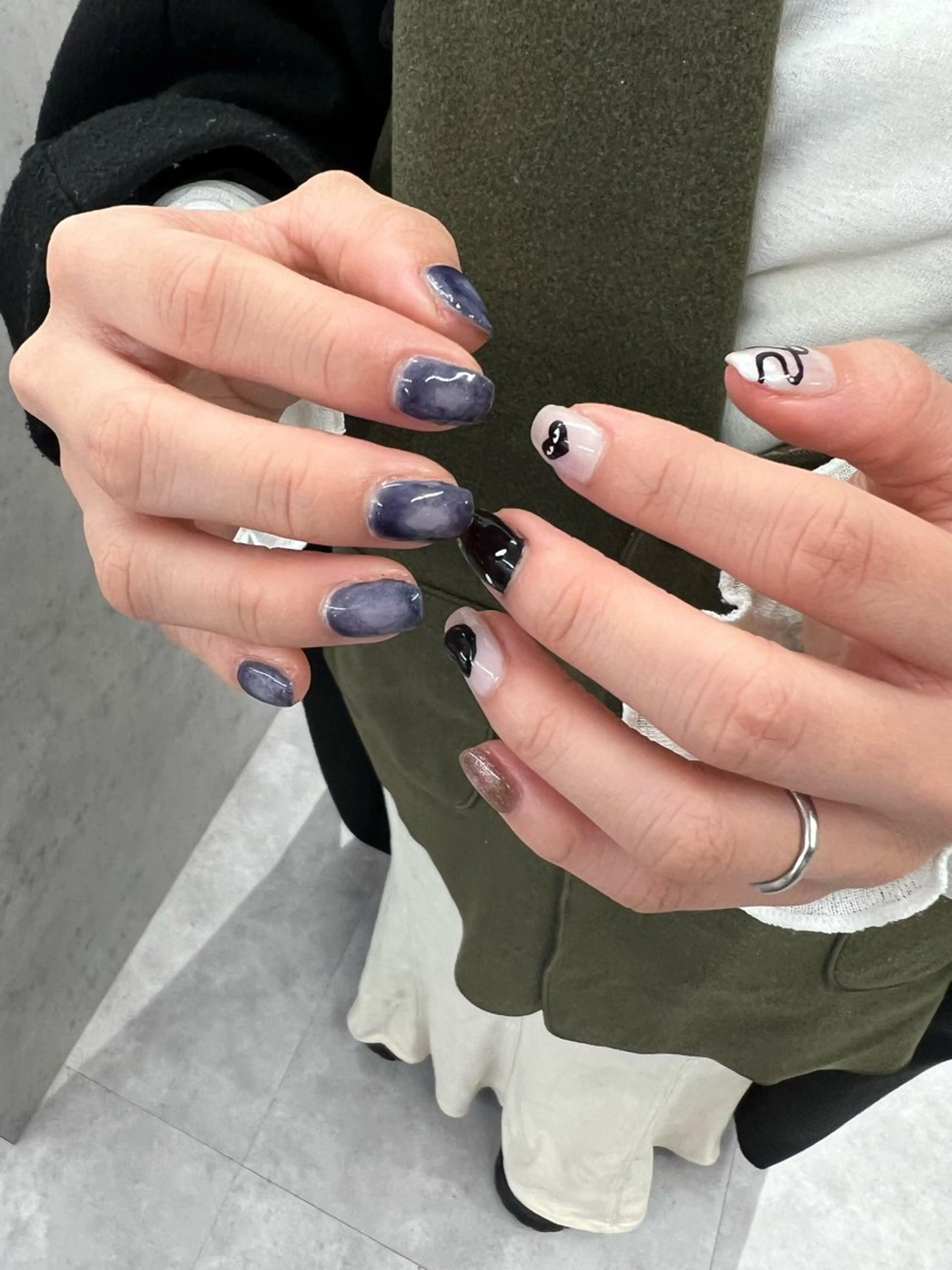 ネイル ブルー ハンドネイル ハンドケア Bana_ Nailのネイルデザイン