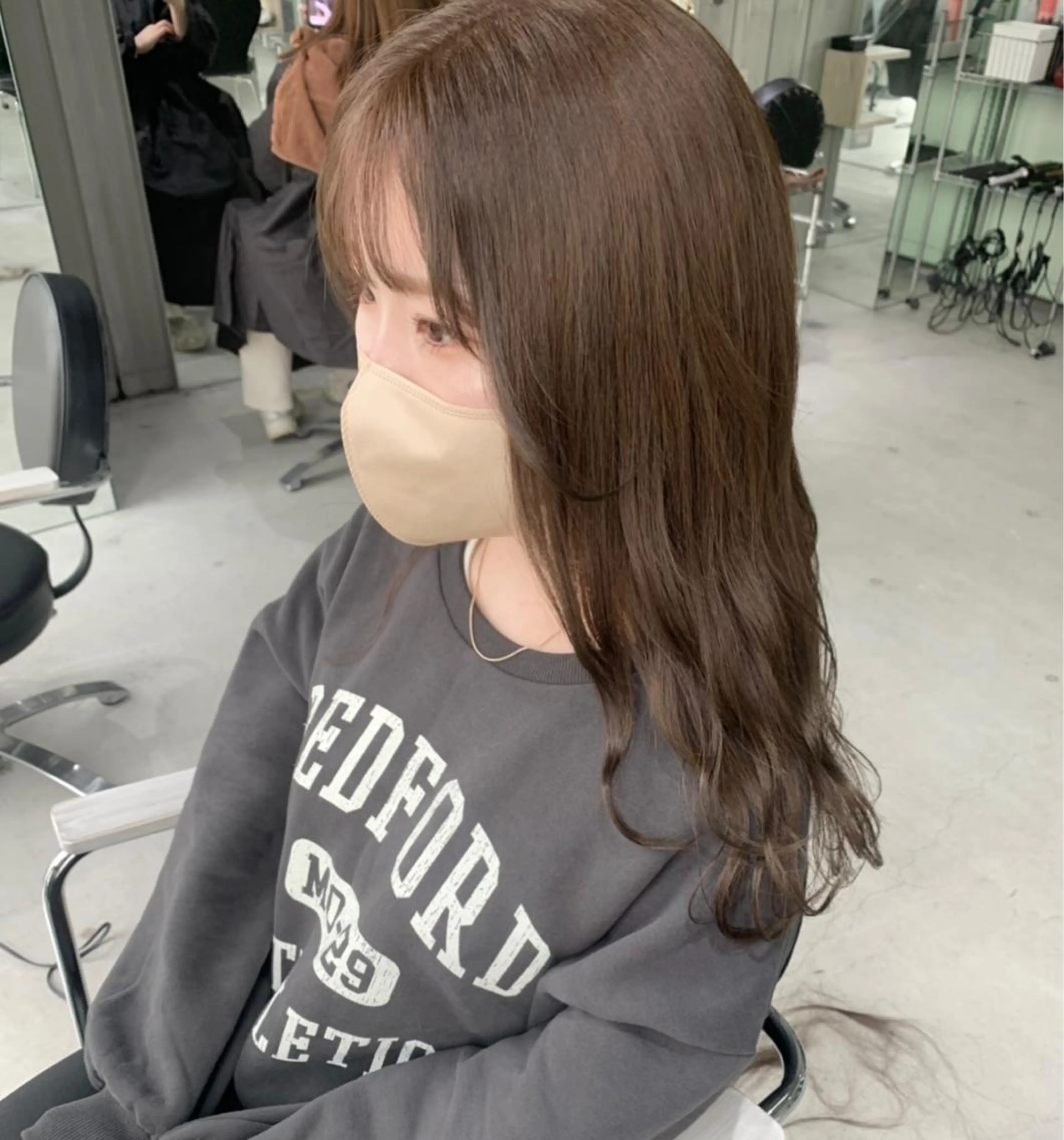 ロング カラー ヘアカラー トリートメント 暖色/まろベージュ/ シカタユウカのヘアスタイル