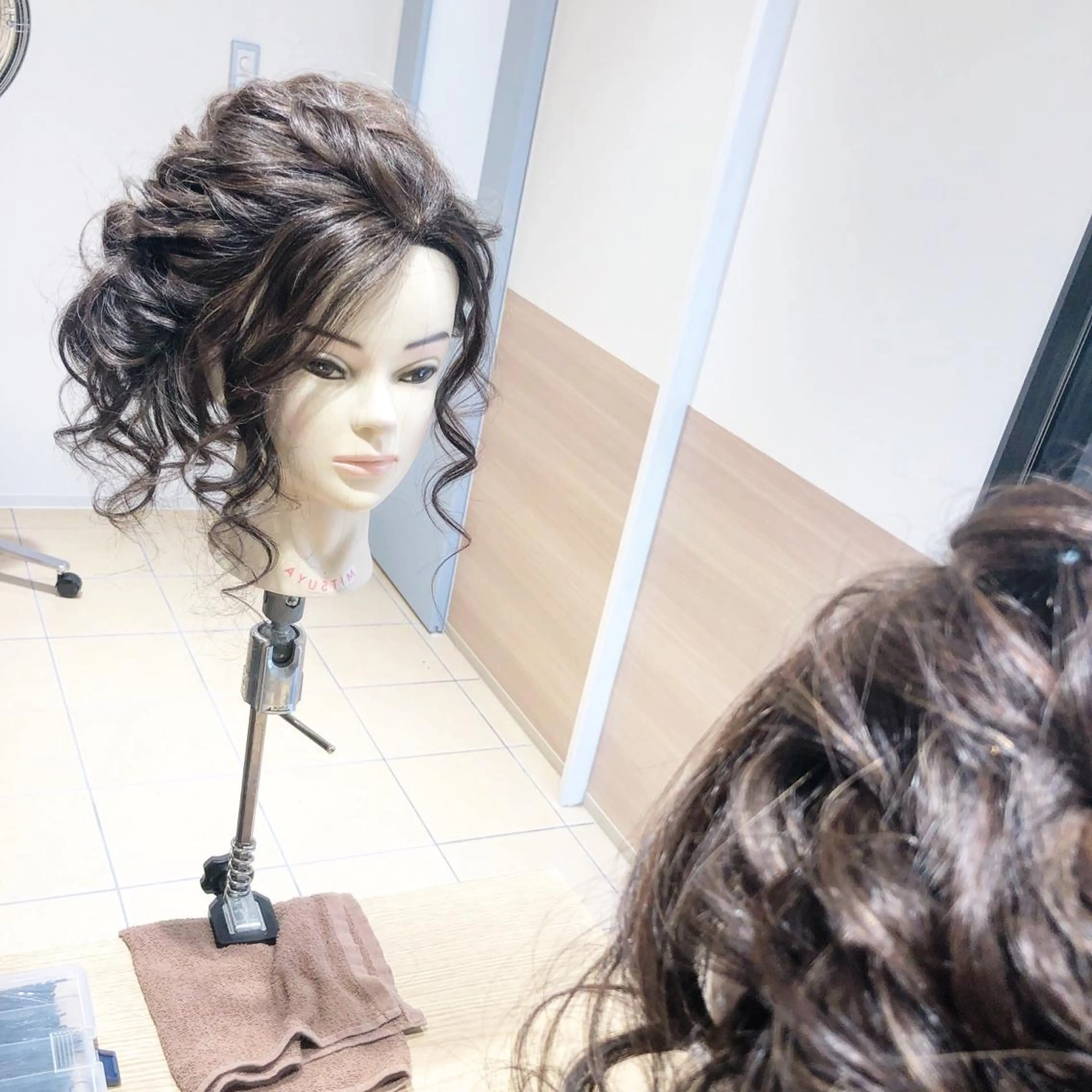 セミロング ヘアアレンジ 【GO TODAY SHAiRE SALON 心斎橋Edel店】所属・高橋 香澄のヘアスタイル