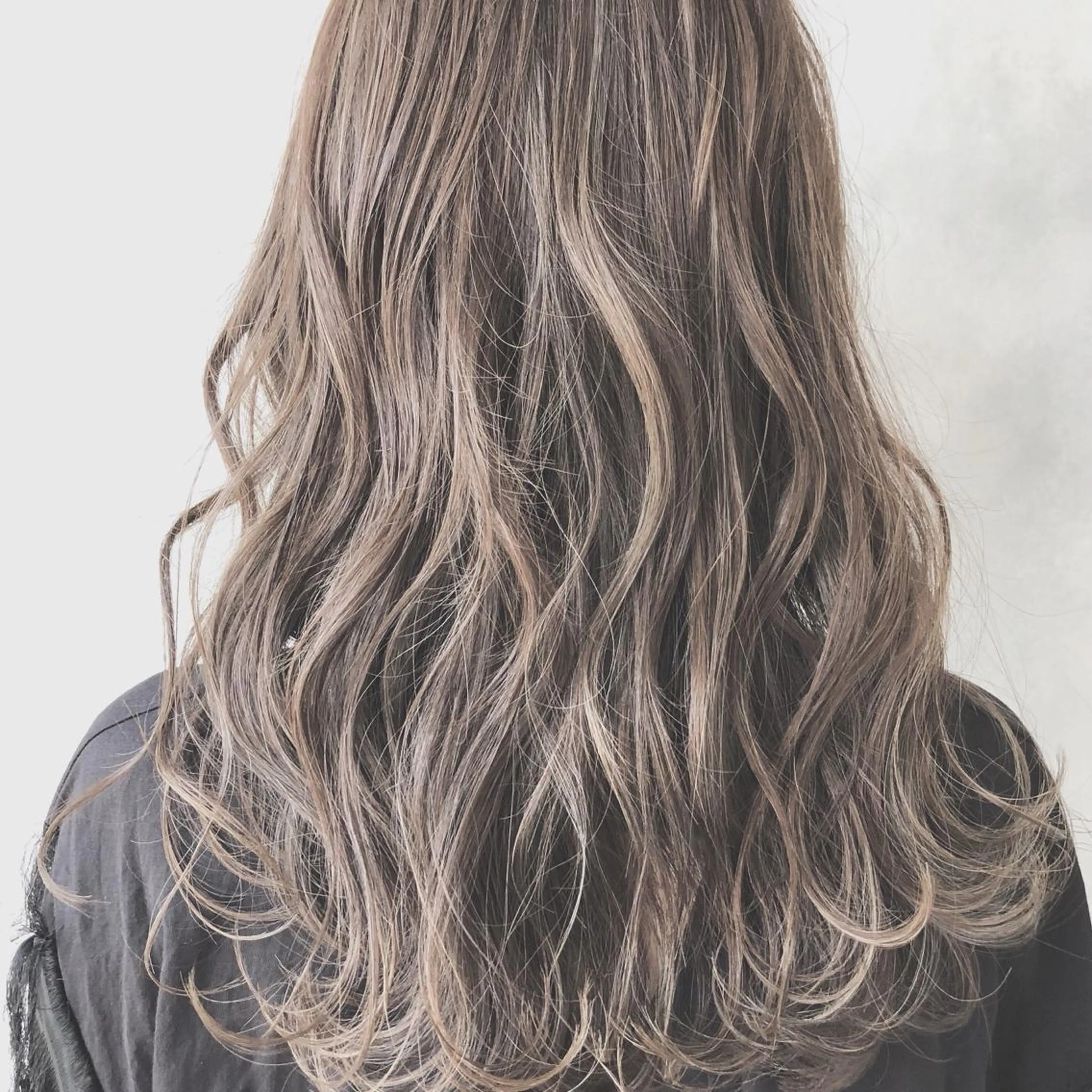 ロング 小澤大輔 YOLO hairのヘアスタイル