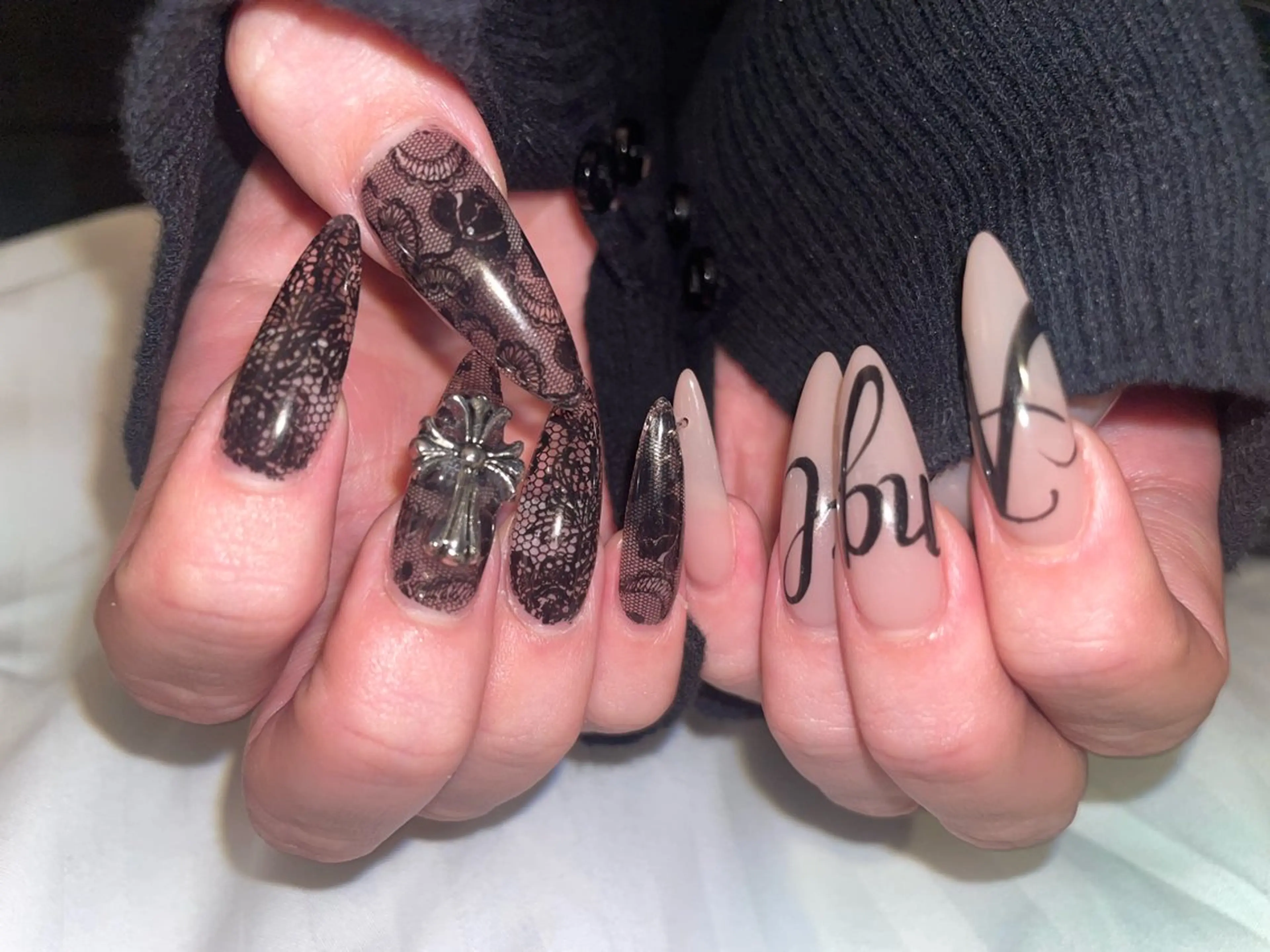 ネイル ハンドネイル IROHA NAIL Kurumi🪽🫧のネイルデザイン