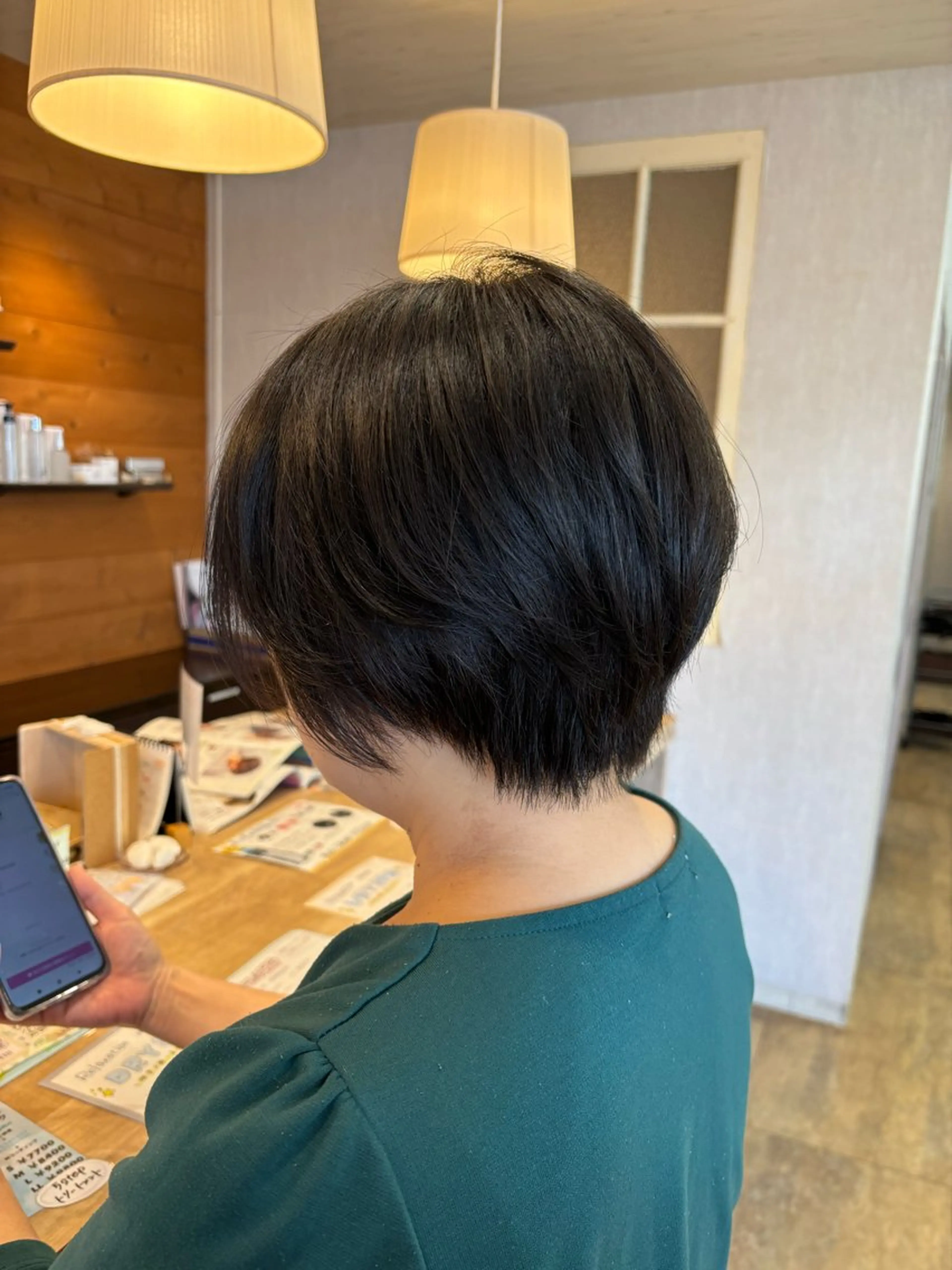 ショート 長尾ゆりの/ボブ/ ベージュ/ハイトーンのヘアスタイル