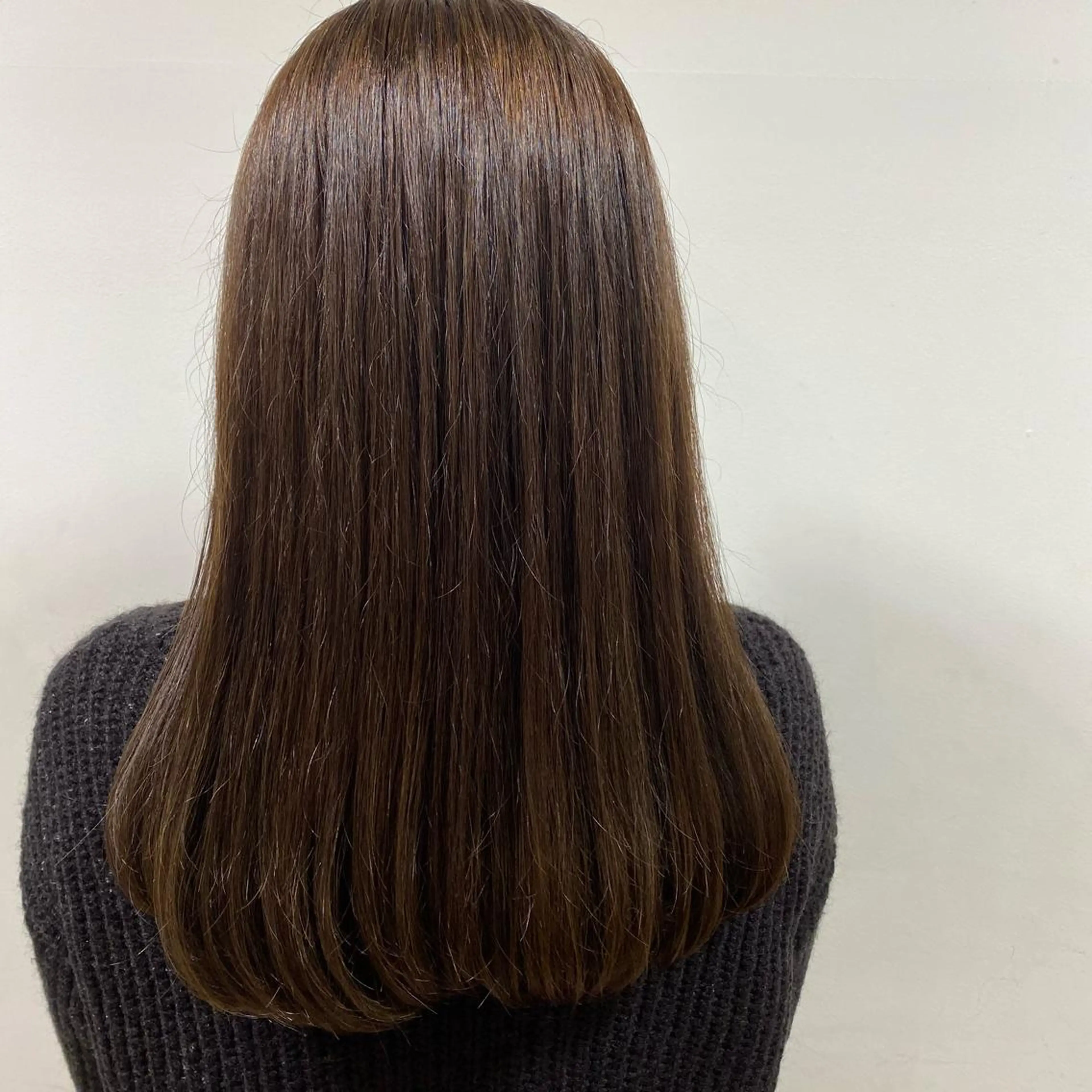 セミロング 縮毛矯正 ar clip表参道所属・💜髪質改善/ 艶カラー/ミナ🩷のヘアスタイル