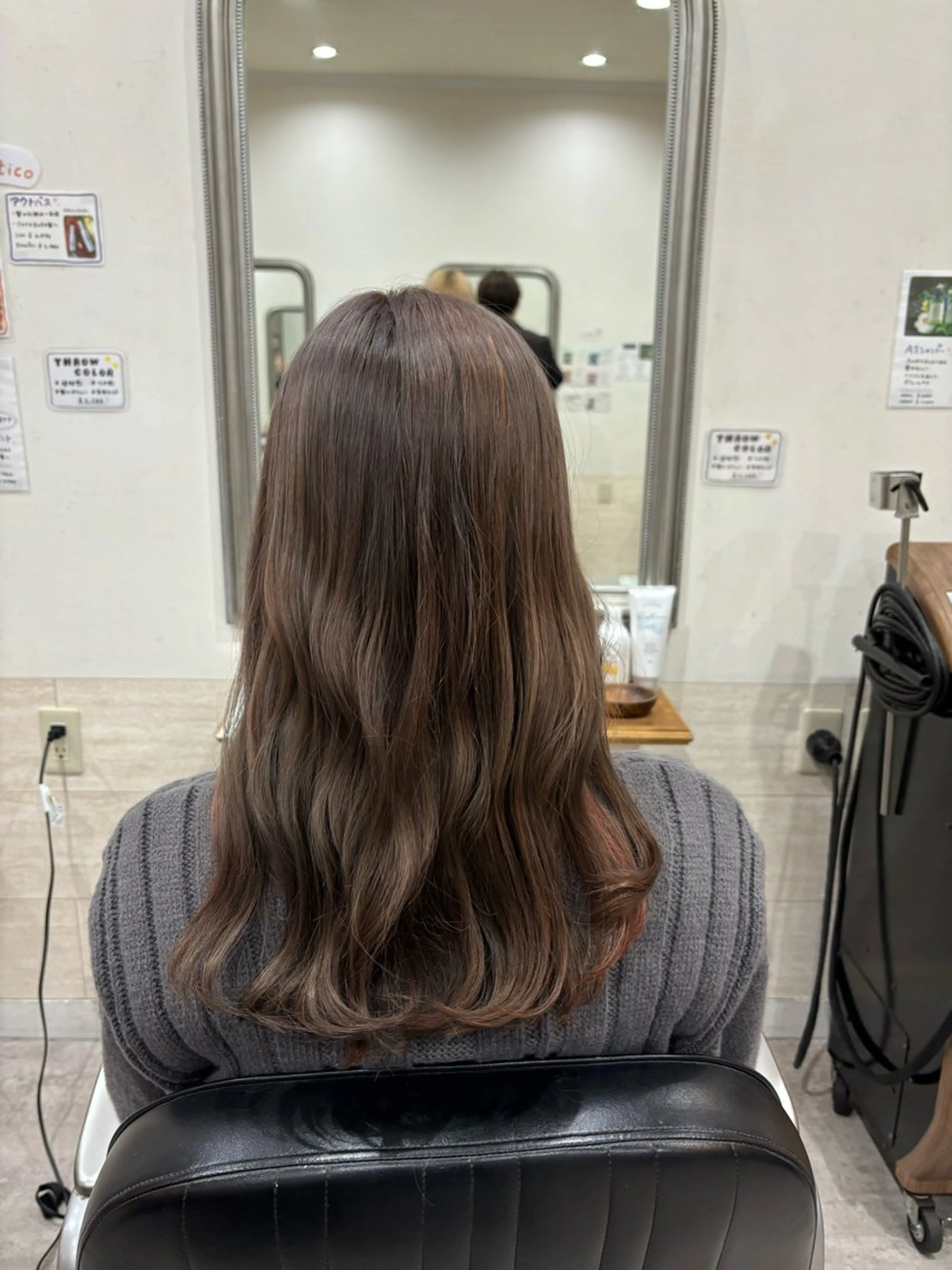 ロング カラー 生尾 虹水のヘアスタイル