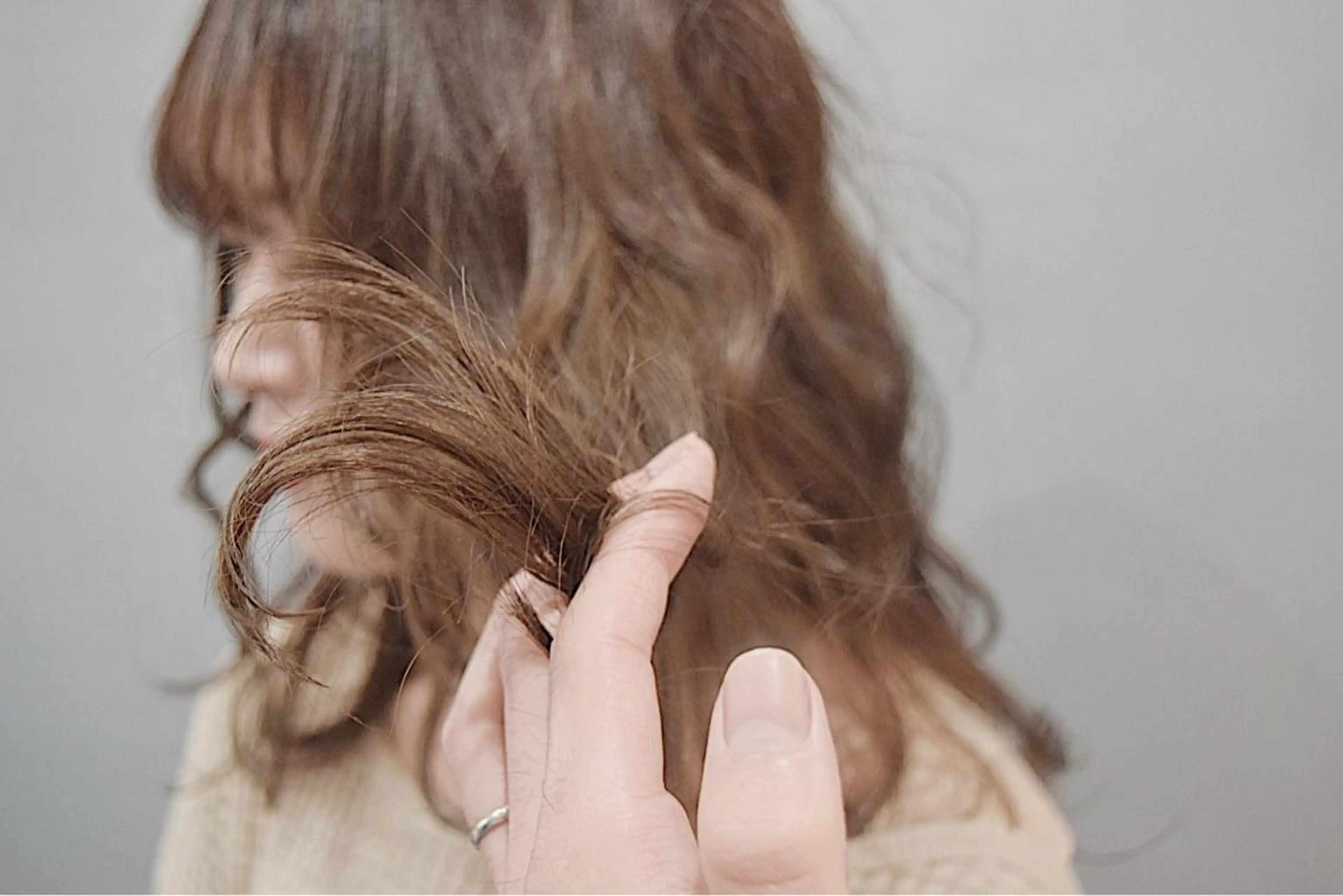 カラー ベージュカラー ミルクティーベージュ ハイトーンカラー RYUのヘアスタイル