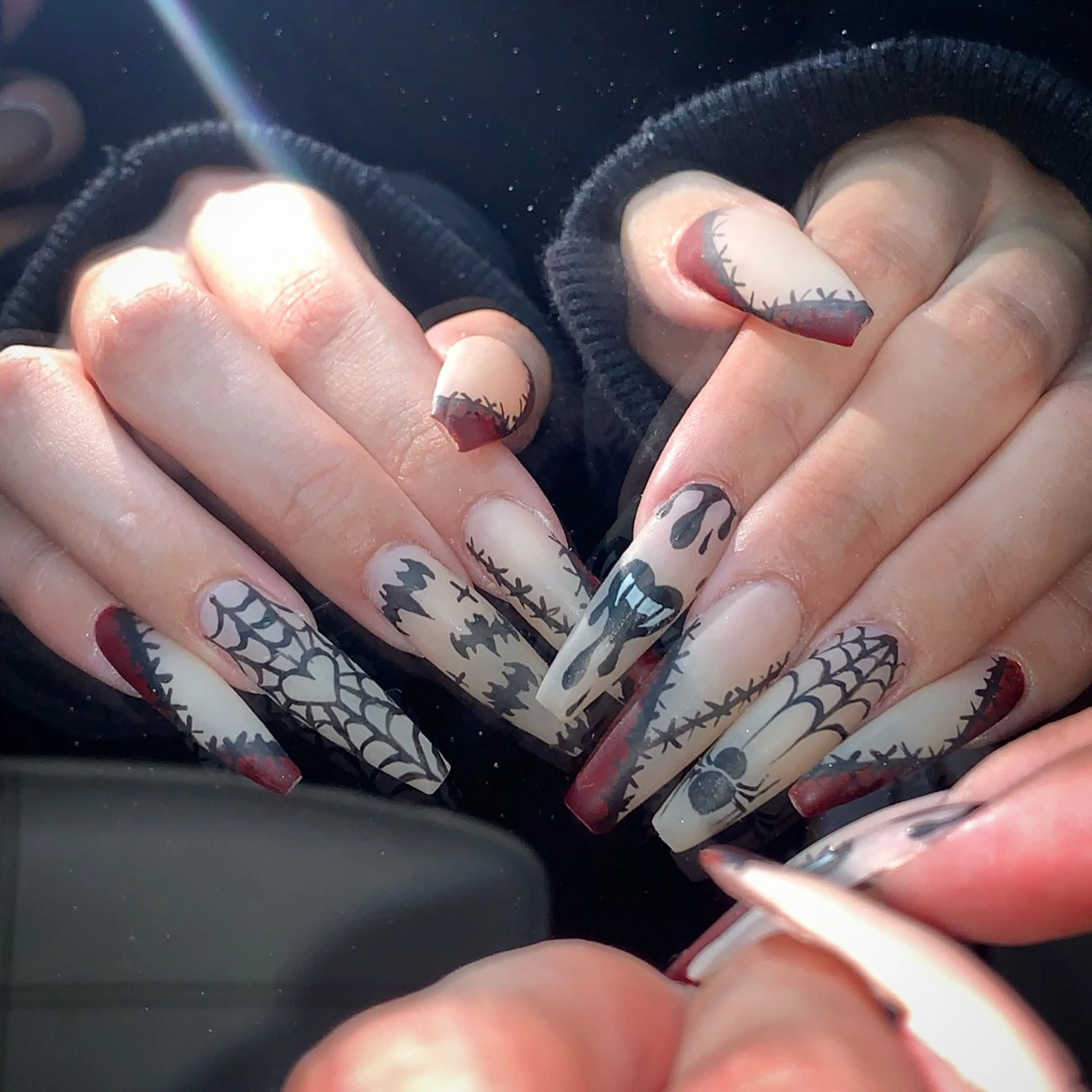 ネイル ハンドネイル NES NAIL所属・さゆり￤推しキャラ ￤ロングネイル🩷のネイルデザイン