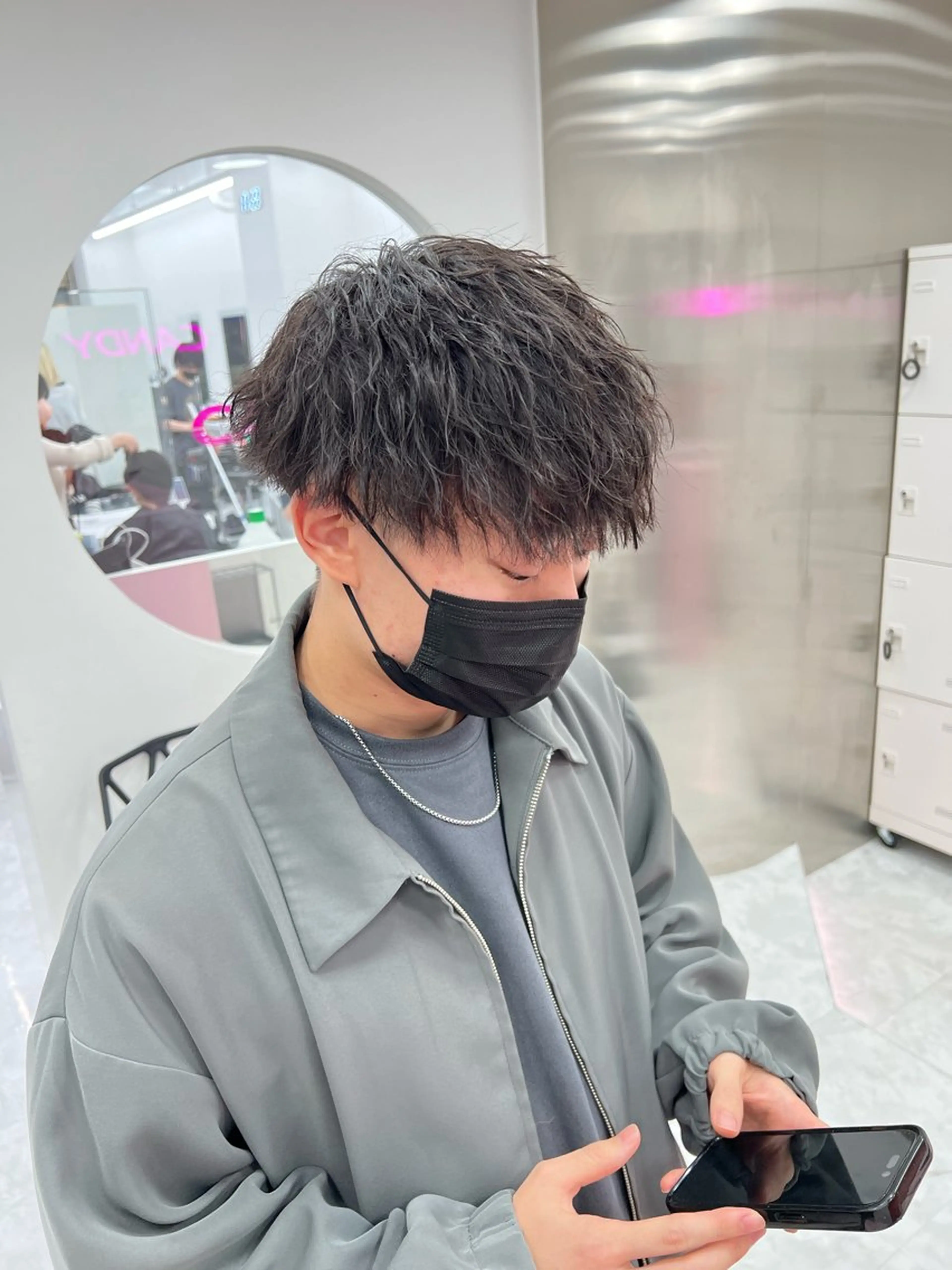 ミディアム パーマ メンズ ミディアムパーマ センターパート メンズ韓国風 韓国マッシュ マッシュウルフ トレンド/レイヤー うる艶🪞CANDYのヘアスタイル