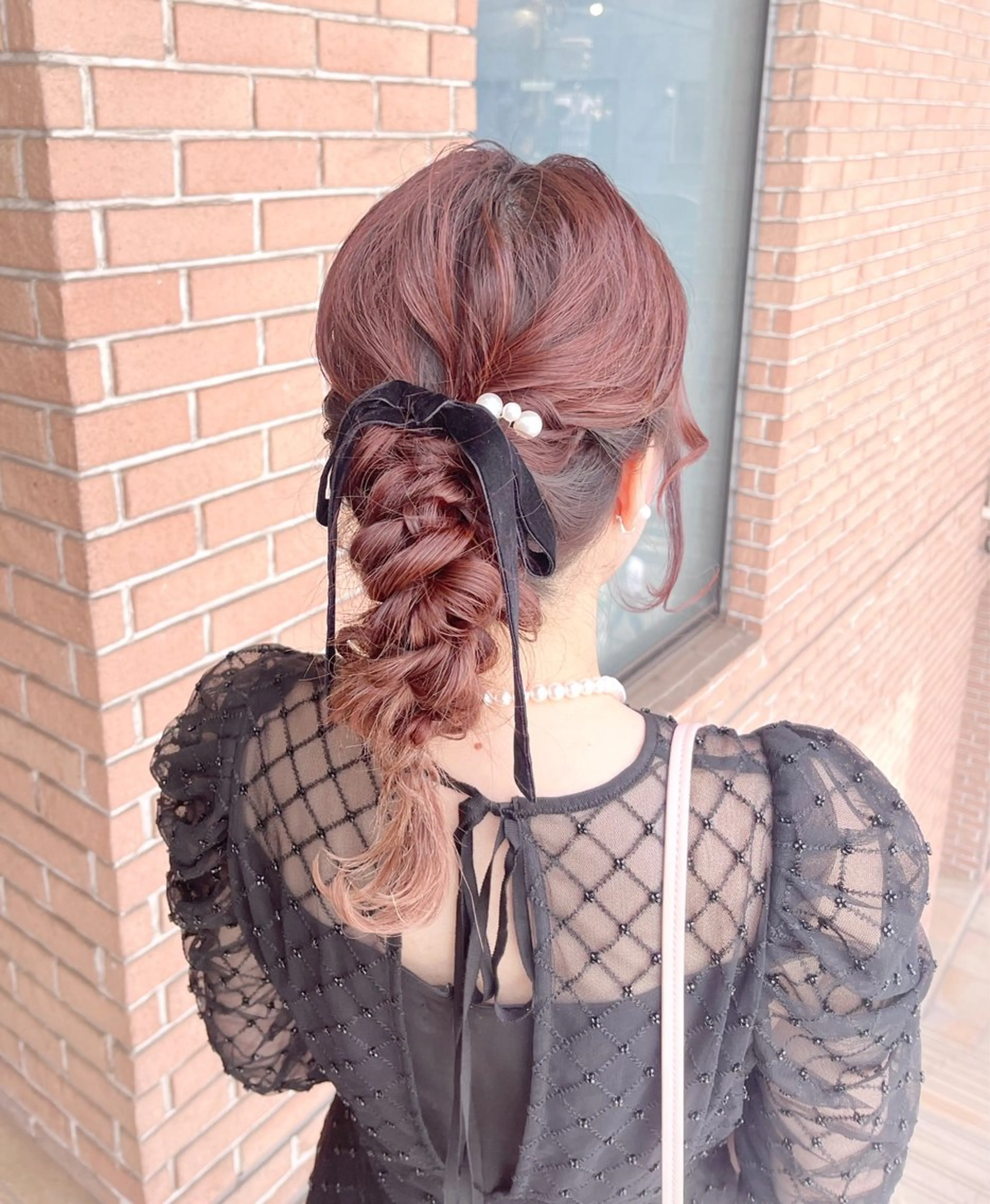 セミロング カラー ヘアアレンジ ヘアセット ピンクカラー🩷 ヘアセットＮＯ.1のヘアスタイル