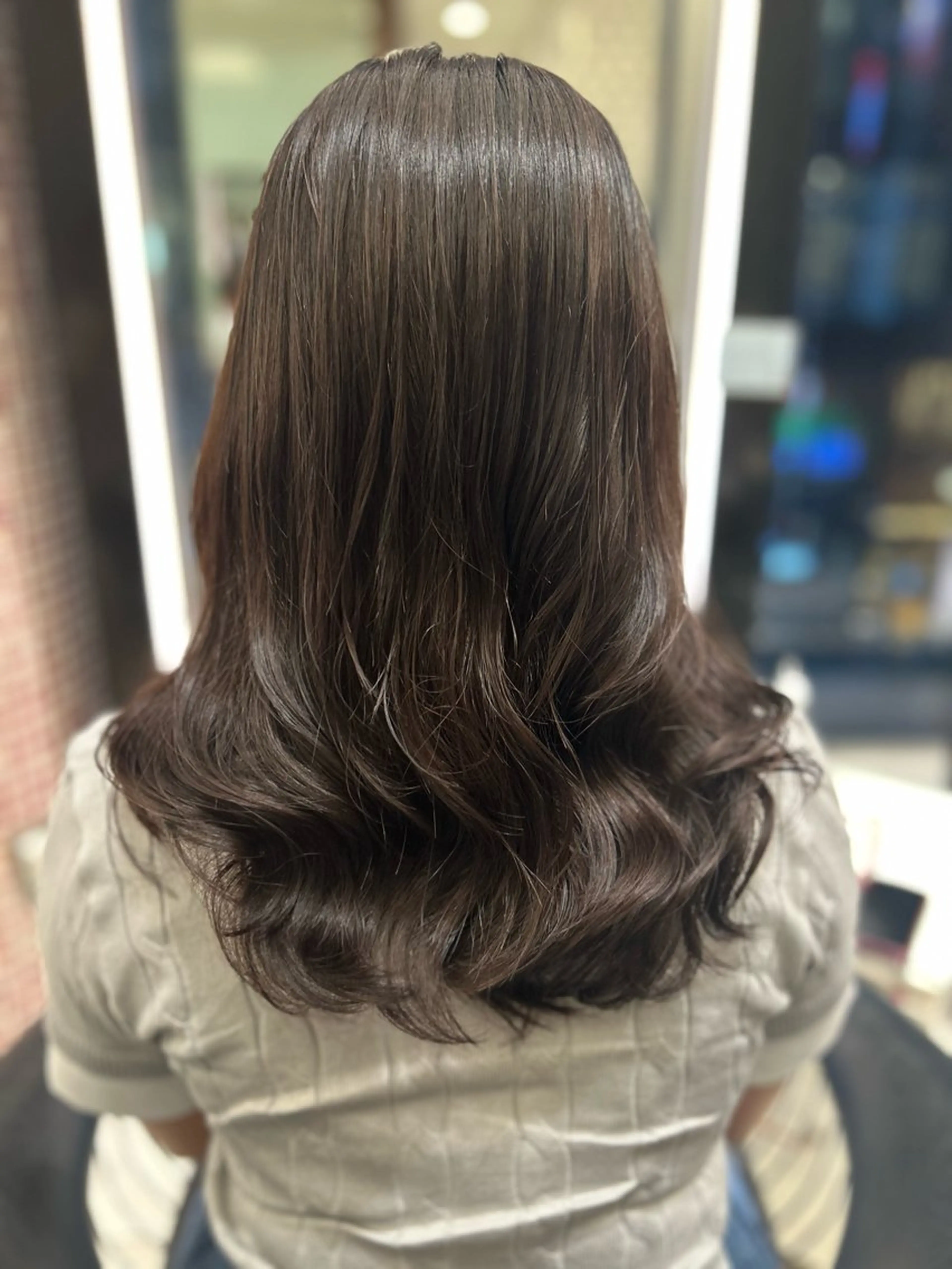ミディアム カラー パーマ ヘアカラー トリートメント 垢抜けヘア 韓国ヘア銀座近下菜央のヘアスタイル
