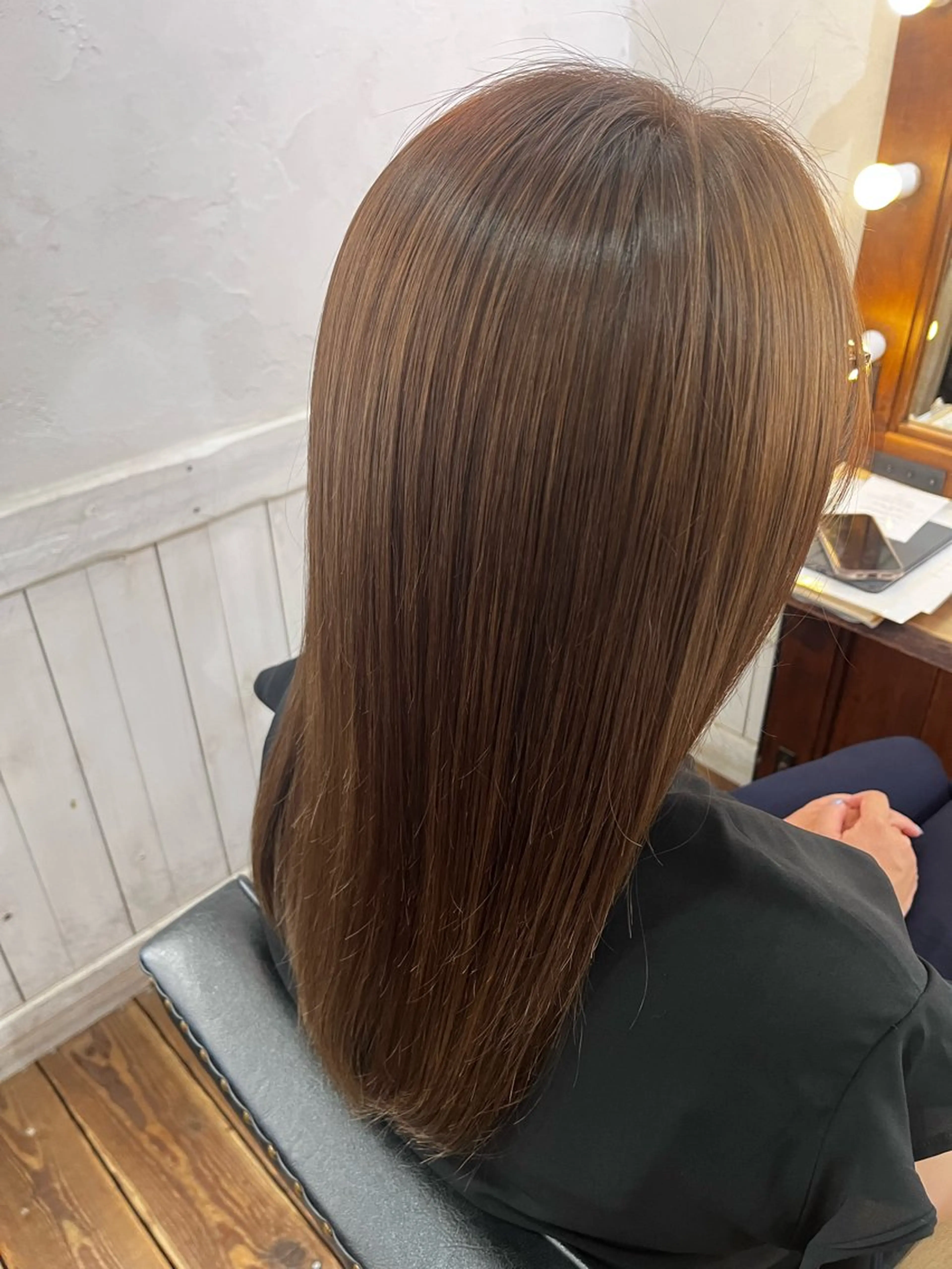セミロング ヘアカラー てづか りおのヘアスタイル
