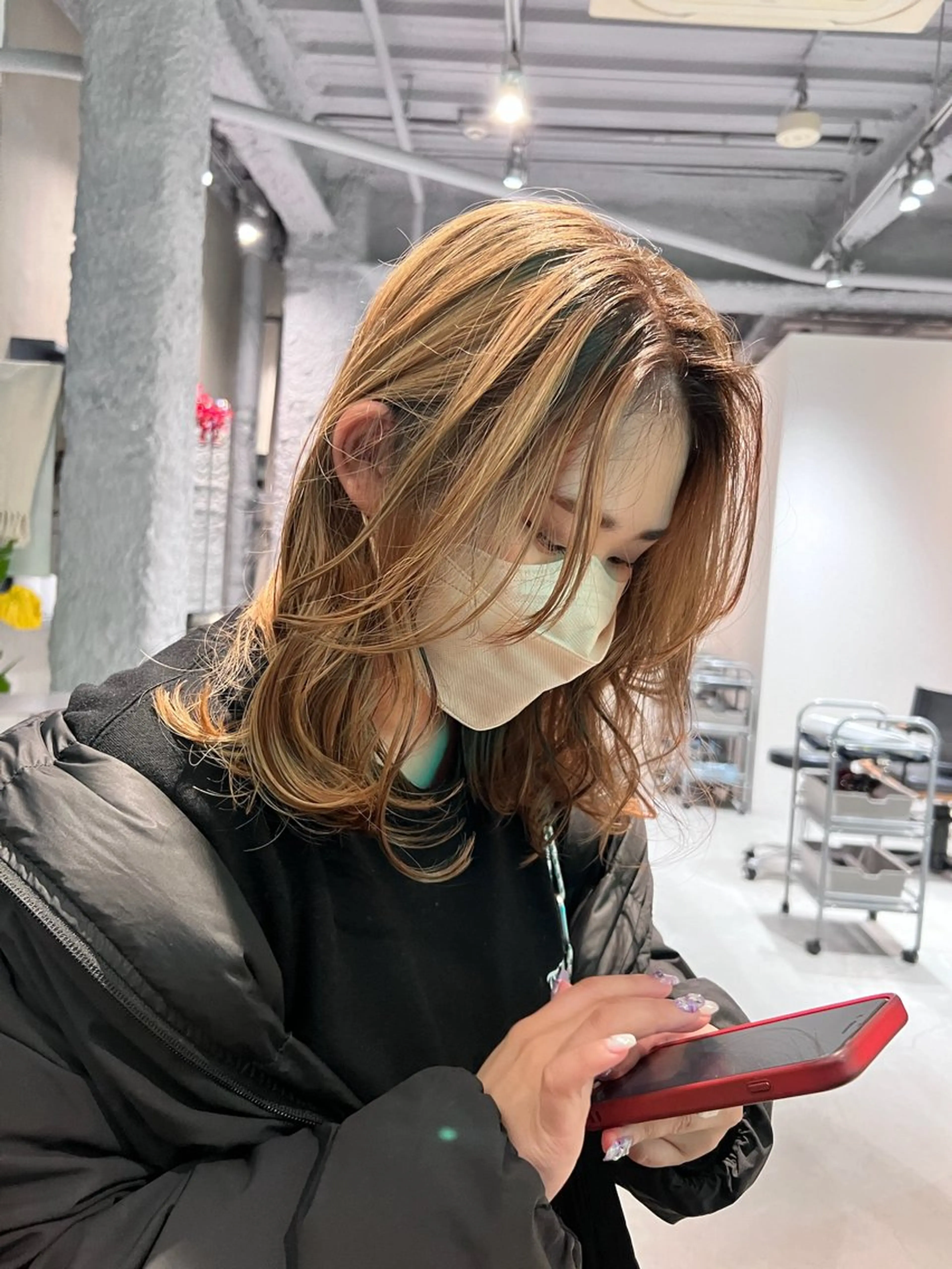 ミディアム カラー ヘアカラー トリートメント 🌐👽フクイ キララ🌎💎のヘアスタイル